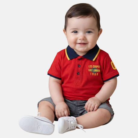 Bébé-Polo avec son short à motifs assorti