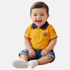 -Polo avec son short à motifs assorti