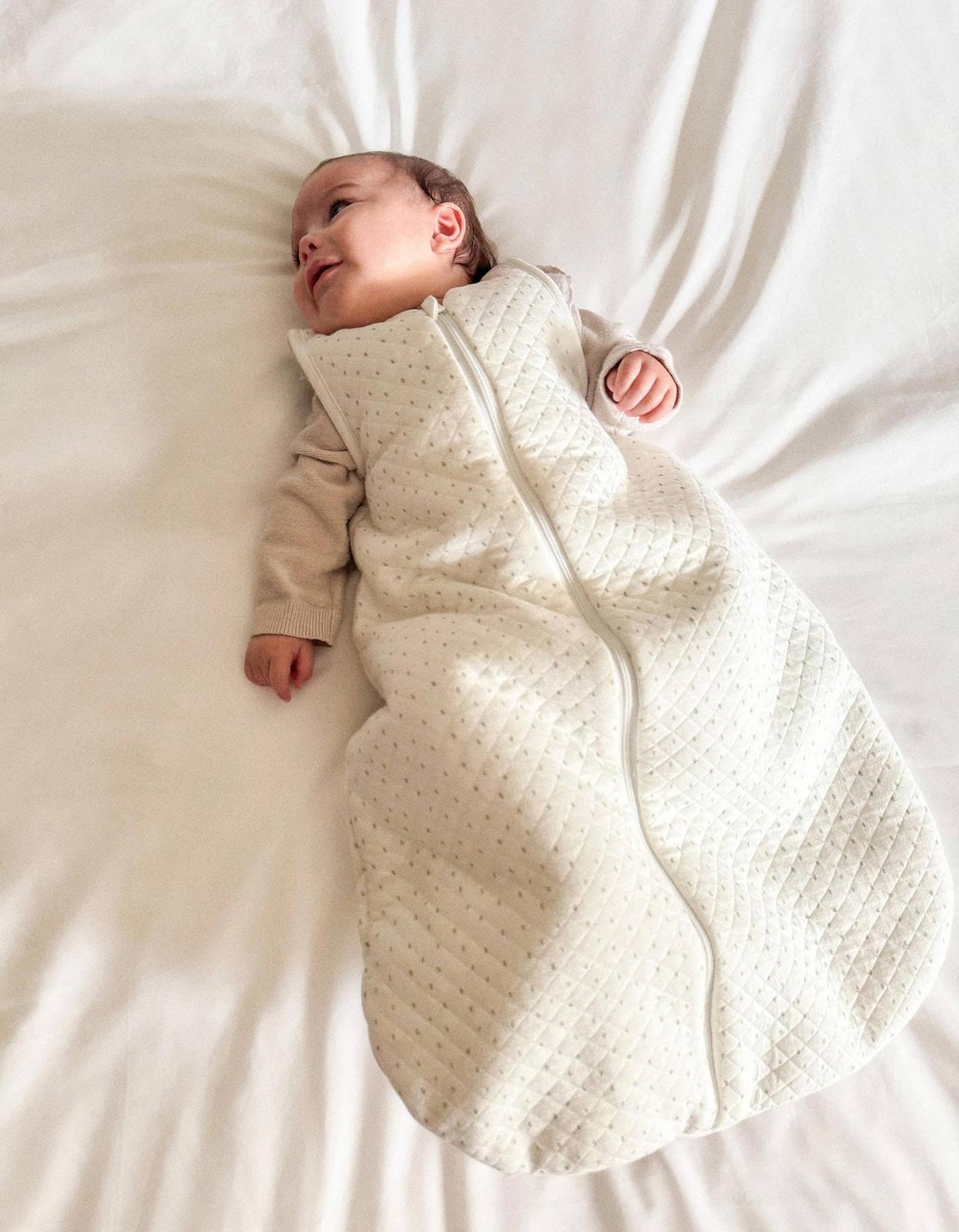 Gigoteuse matelassée avec 2.0 tog blanc