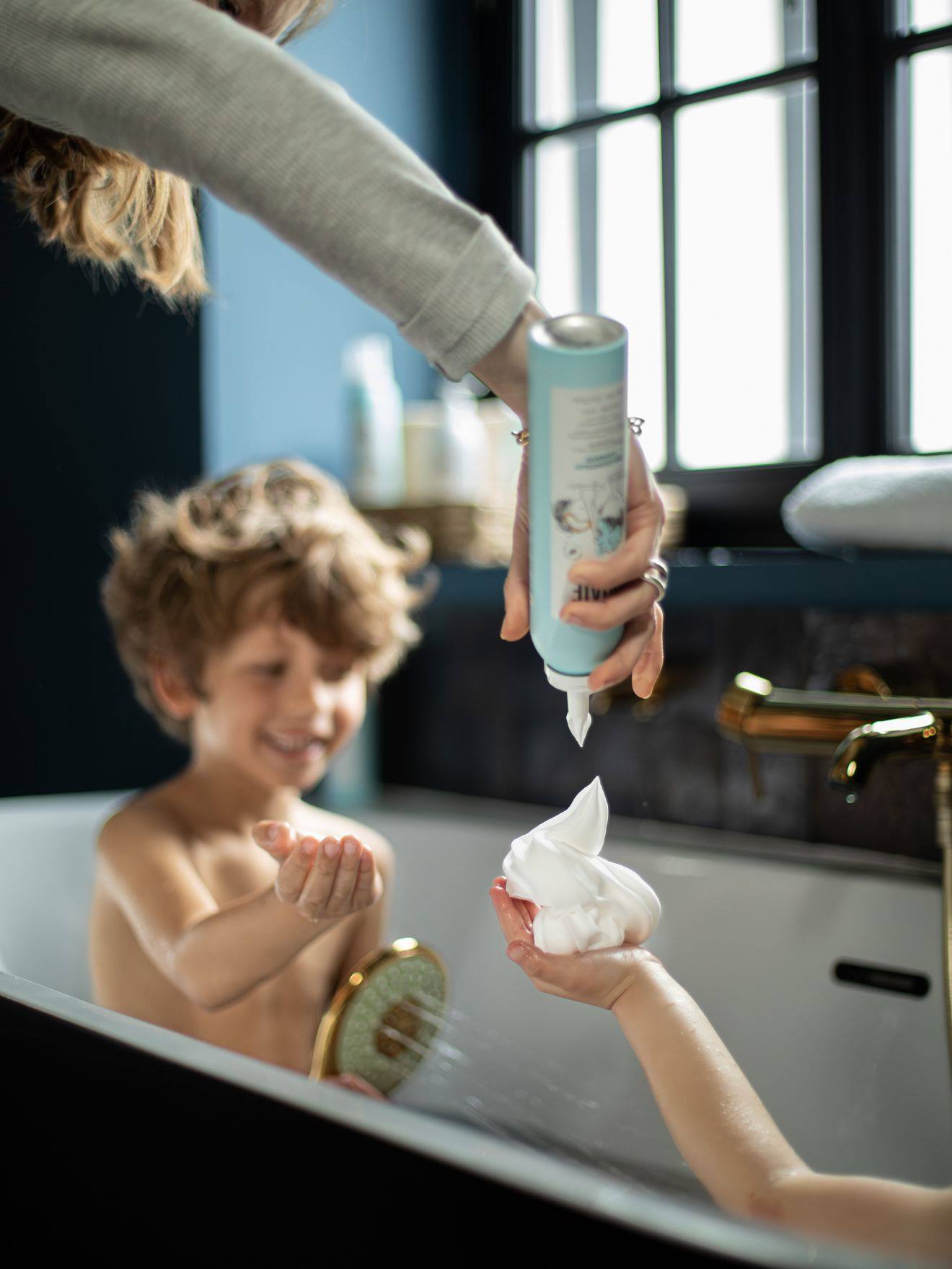 Mousse Lavante Enfant Peau Sensible Hypoallergénique, Hydratante Et Apaisante Multicolore (Ouate) - Image 1