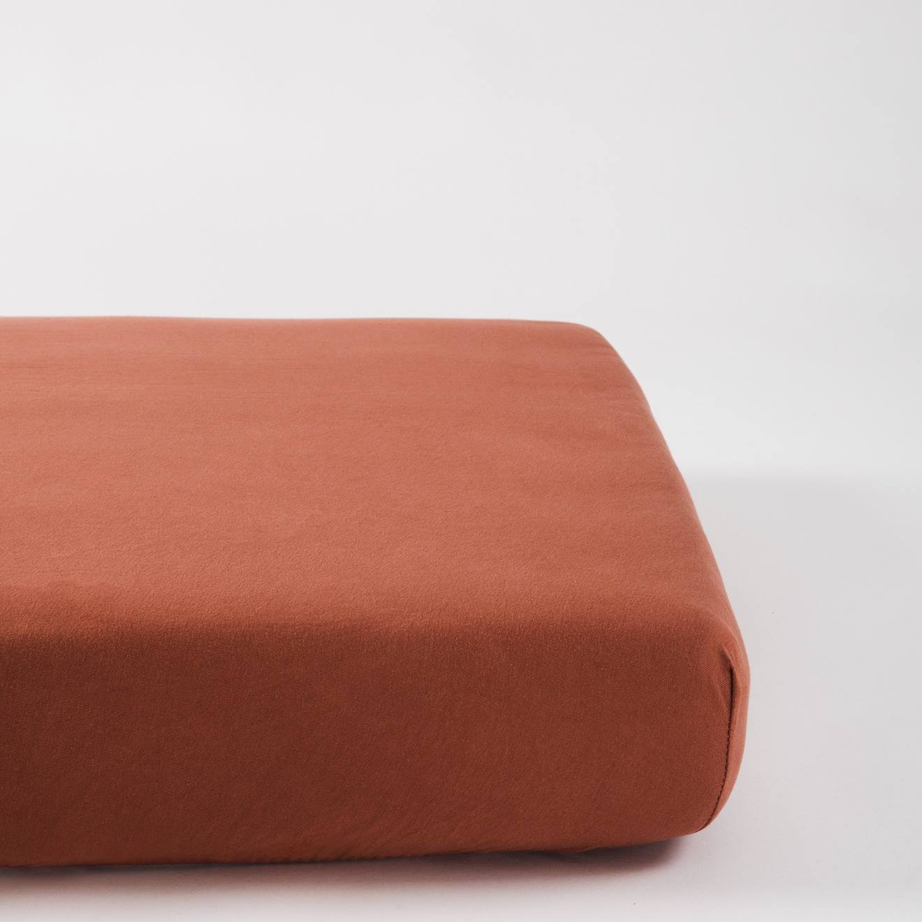 Drap Housse Coton Bio Jersey Pour Lit Bébé Terracotta (Kadolis) - Image 1