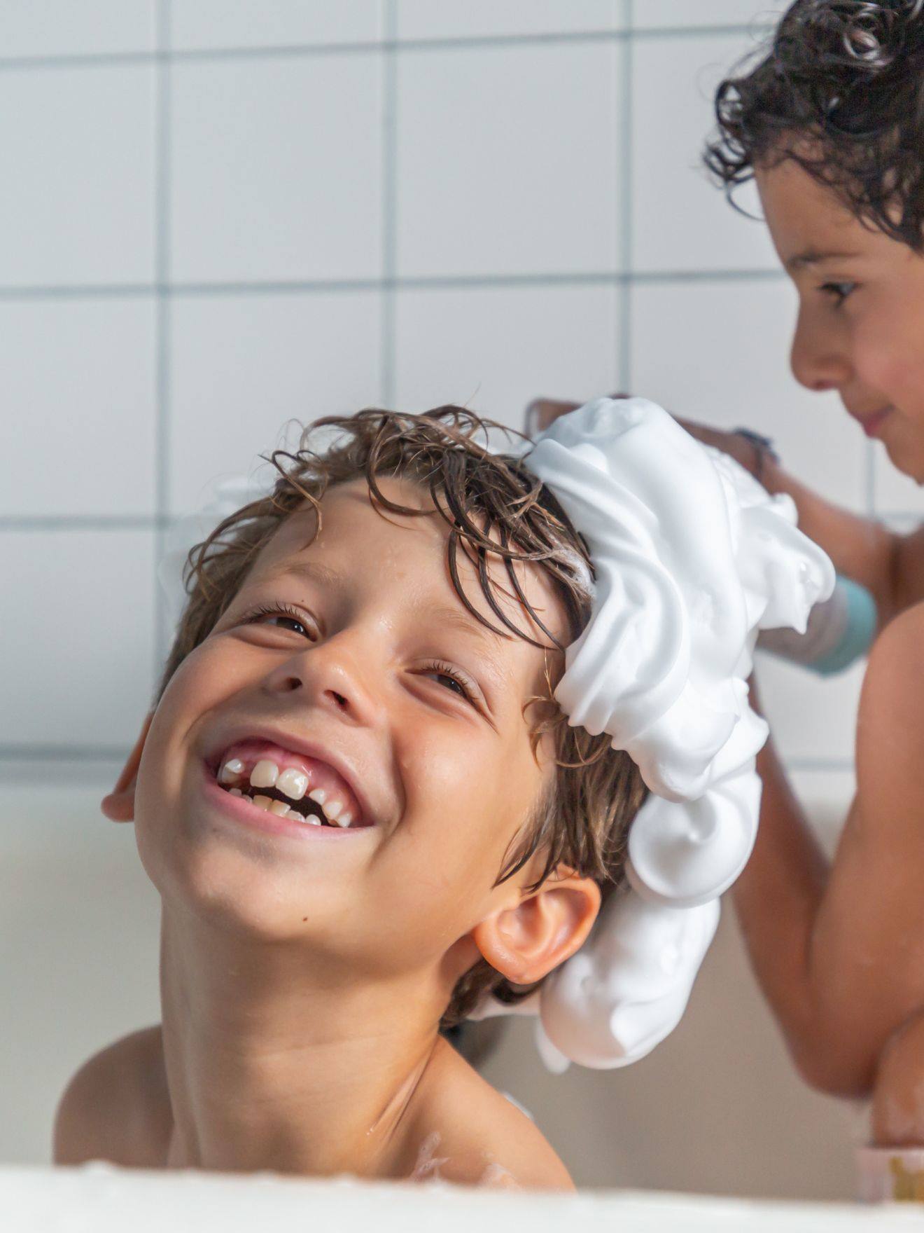 Mousse Lavante Enfant Peau Sensible Hypoallergénique, Hydratante Et Apaisante Multicolore (Ouate) - Image 2