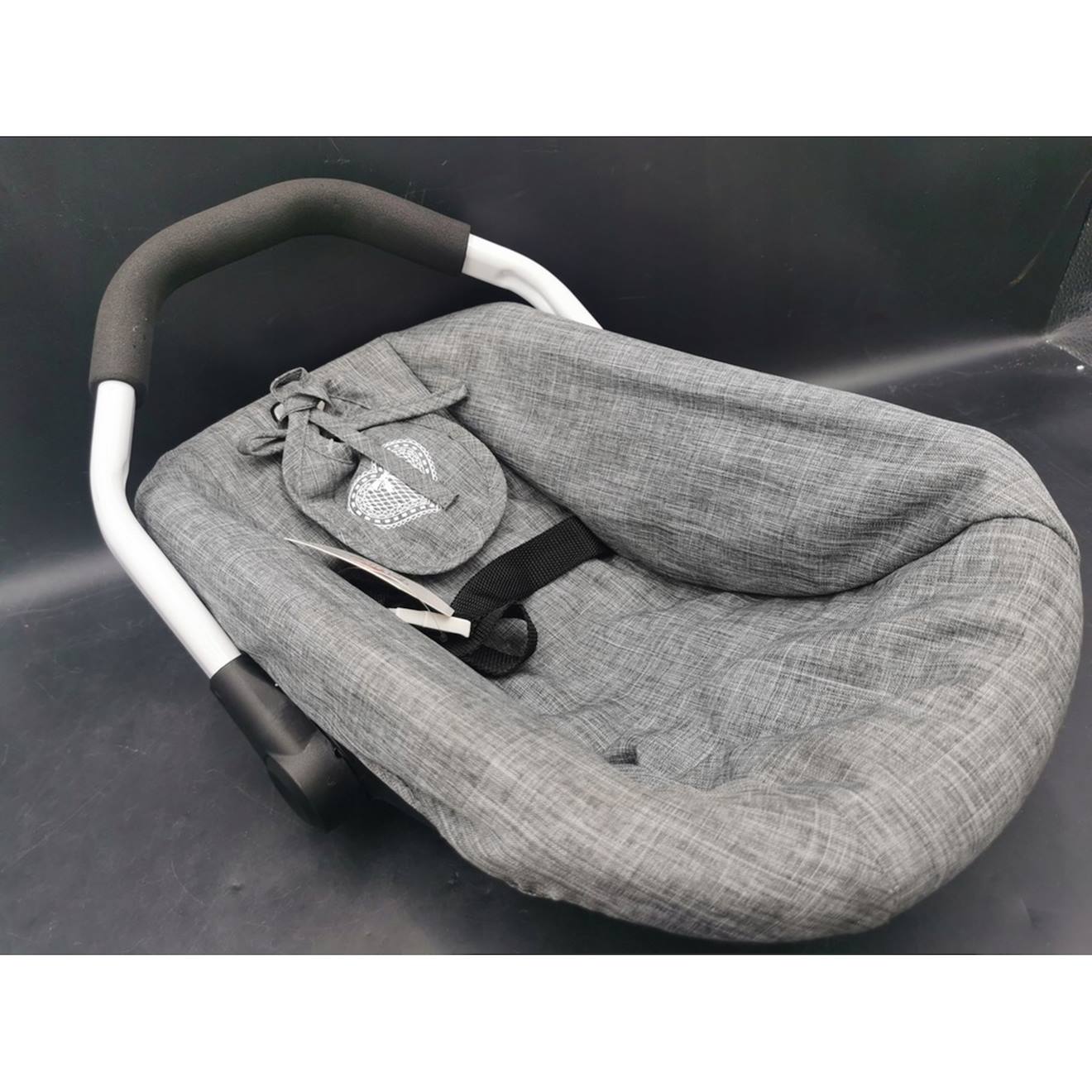 Siège Auto Pour Poupons Gris