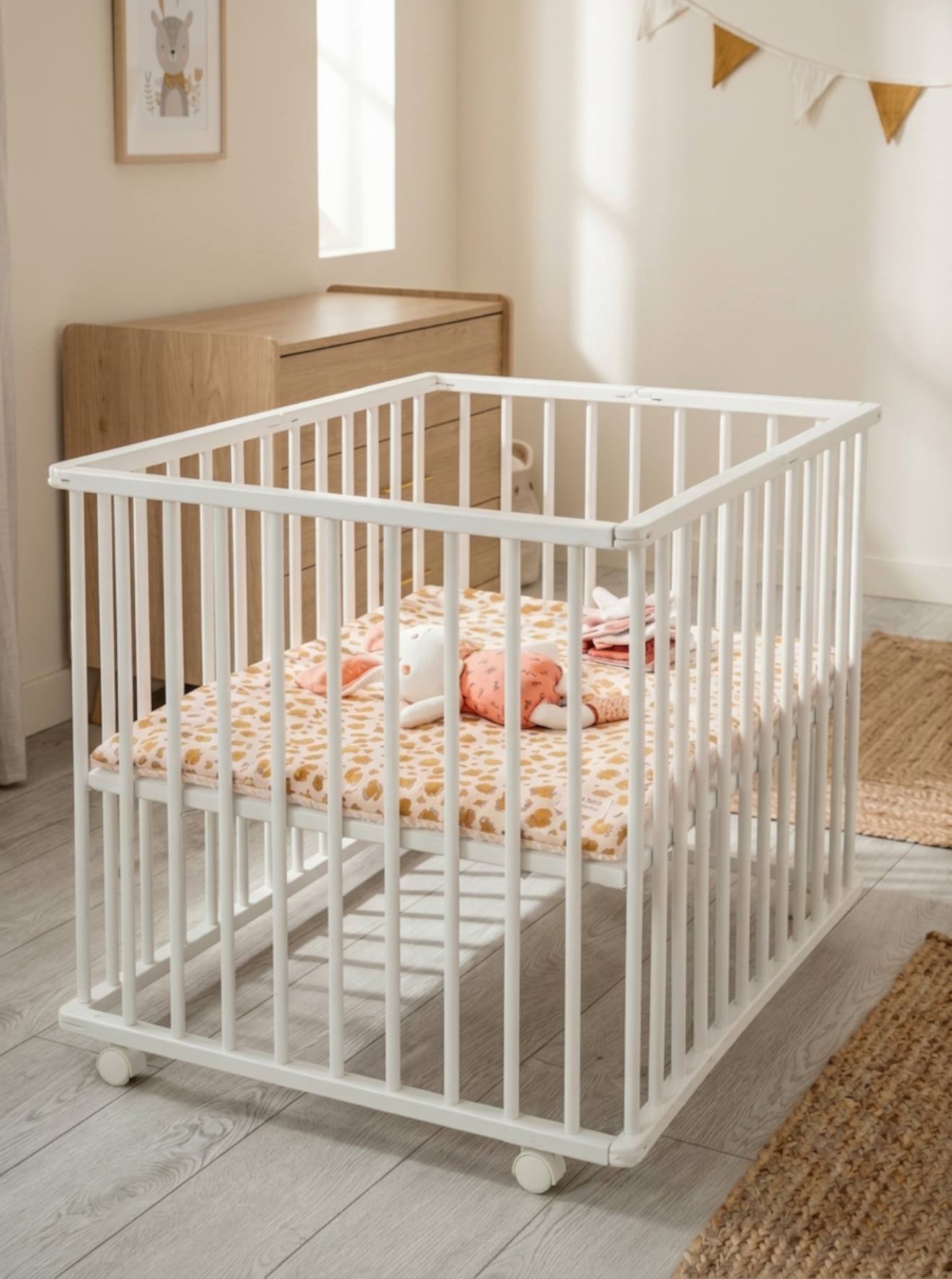 Parc Bébé Pliant 75x100cm Avec Roulettes Et Fond Réglable - Petit Mobilier Blanc