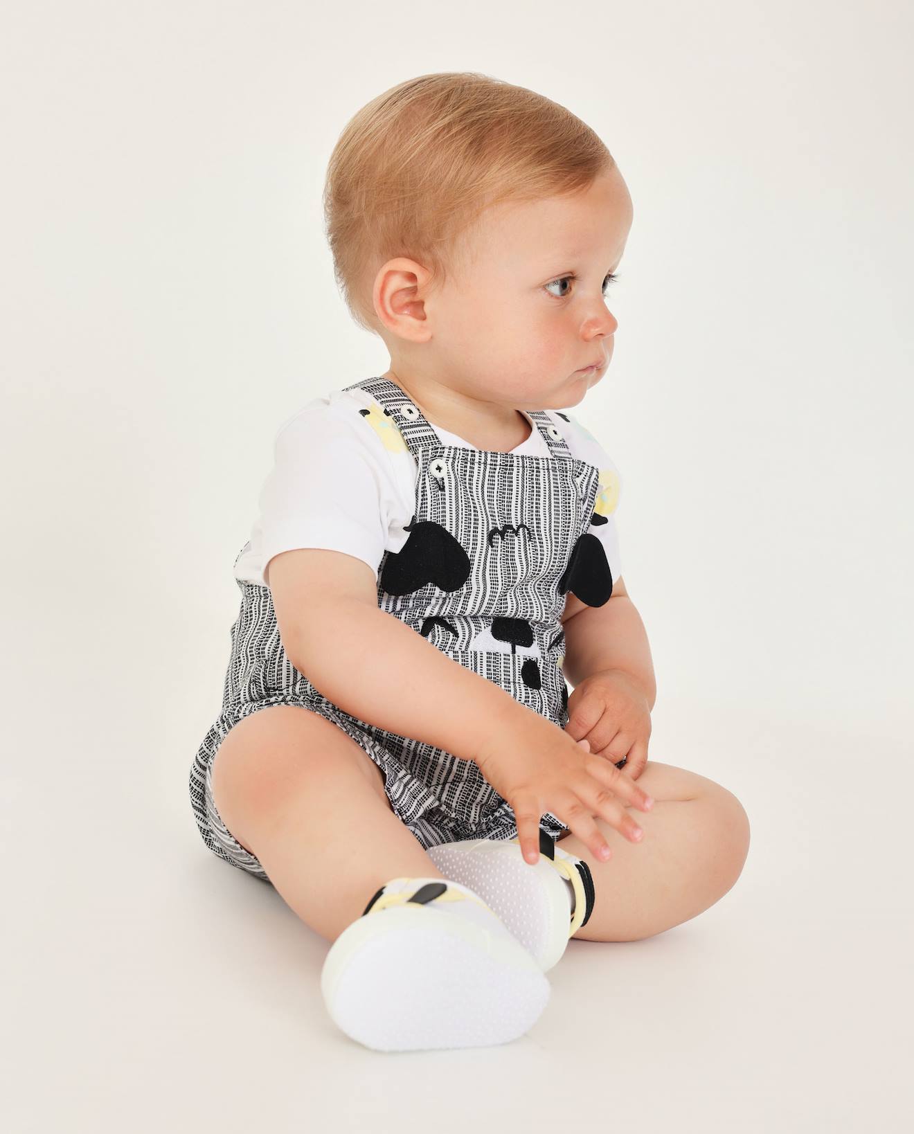 Ensemble En Tricot Pour Bébé À Rayures Gris