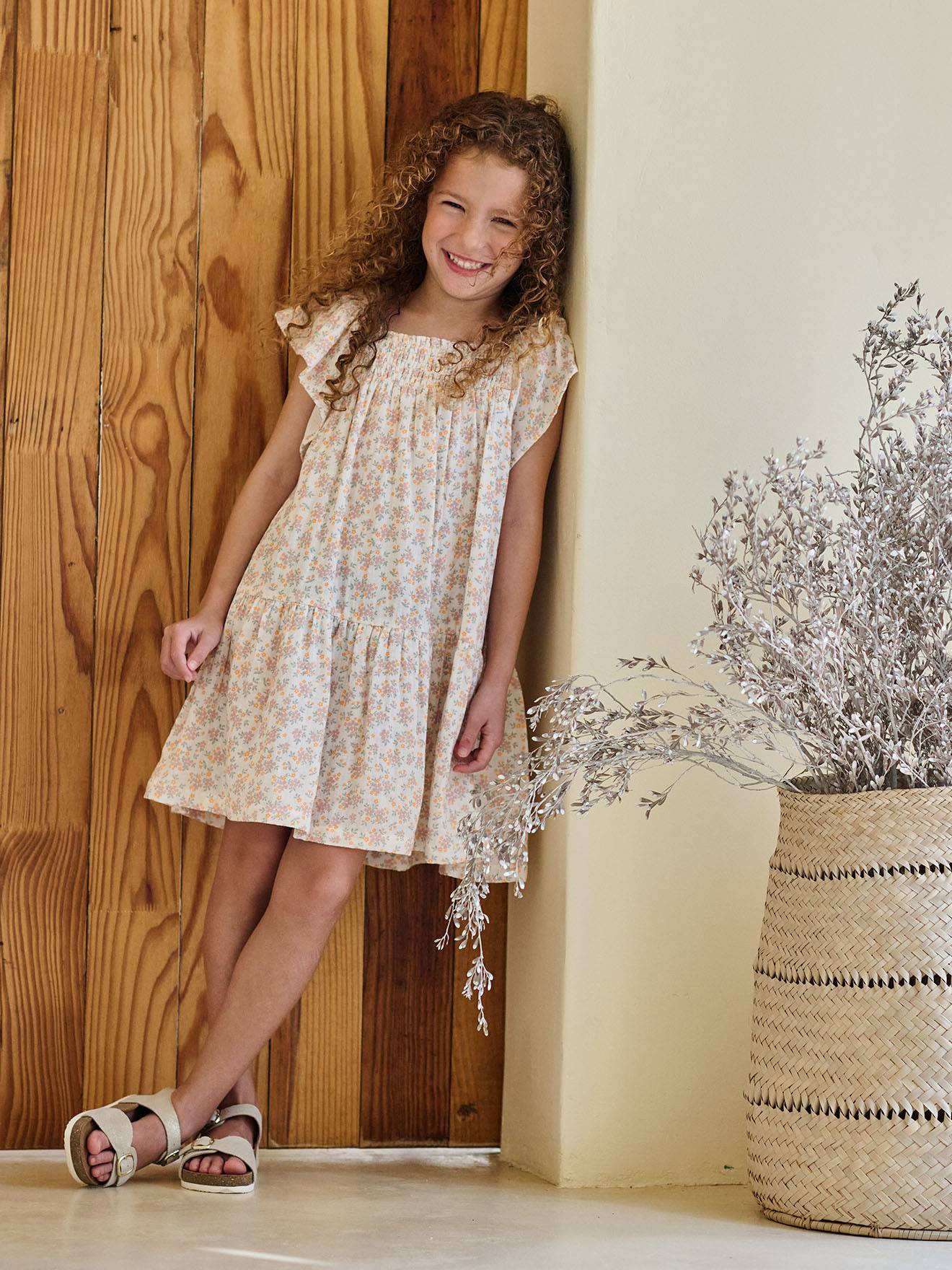 Robe fille smocks imprime fleurs vanille 11 €