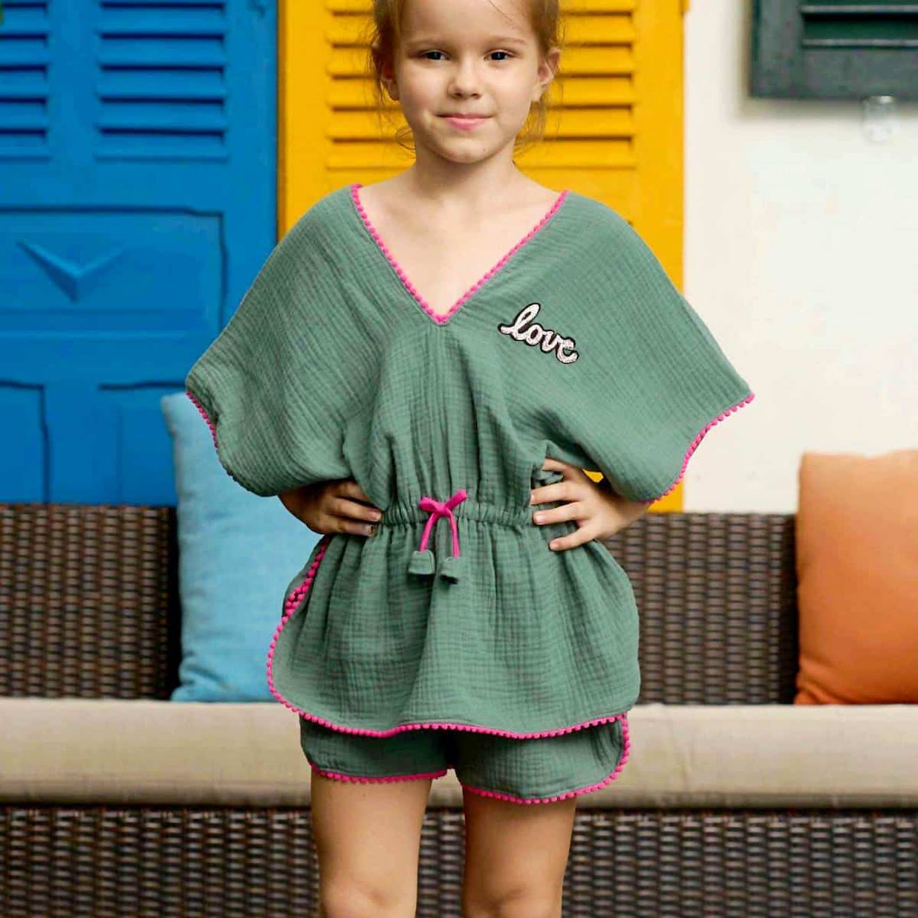Tunique Plage Avec Short Assorti Love Kaki Rose Fuchsia Tunique Plage Avec Short Assorti Love Kaki Rose Fuchsia