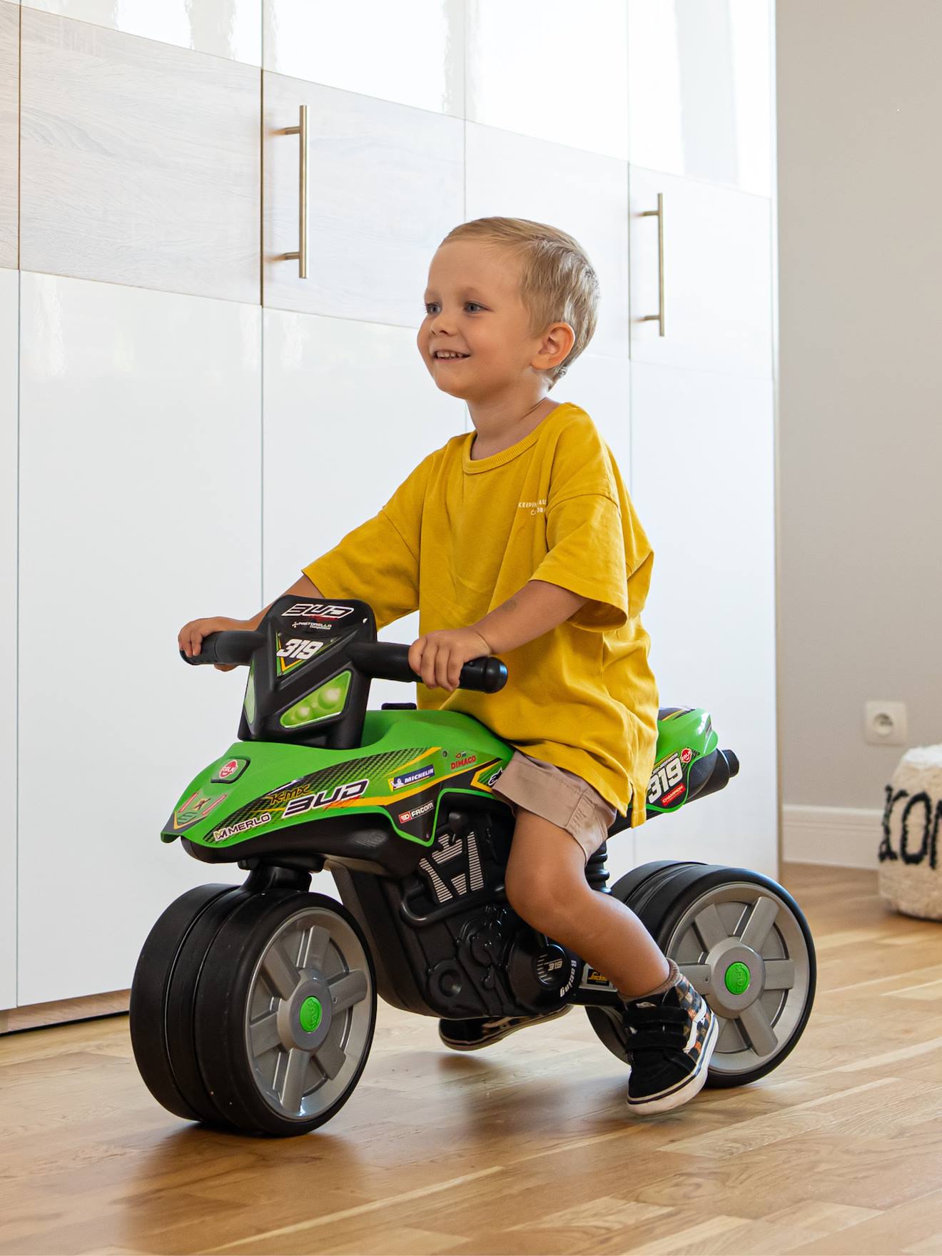 Draisienne Moto Street Avec Roues Silencieuses Vert Bud Racing