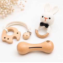 Jouet-Premier âge-Coffret de 3 hochets en coton et bois naturel