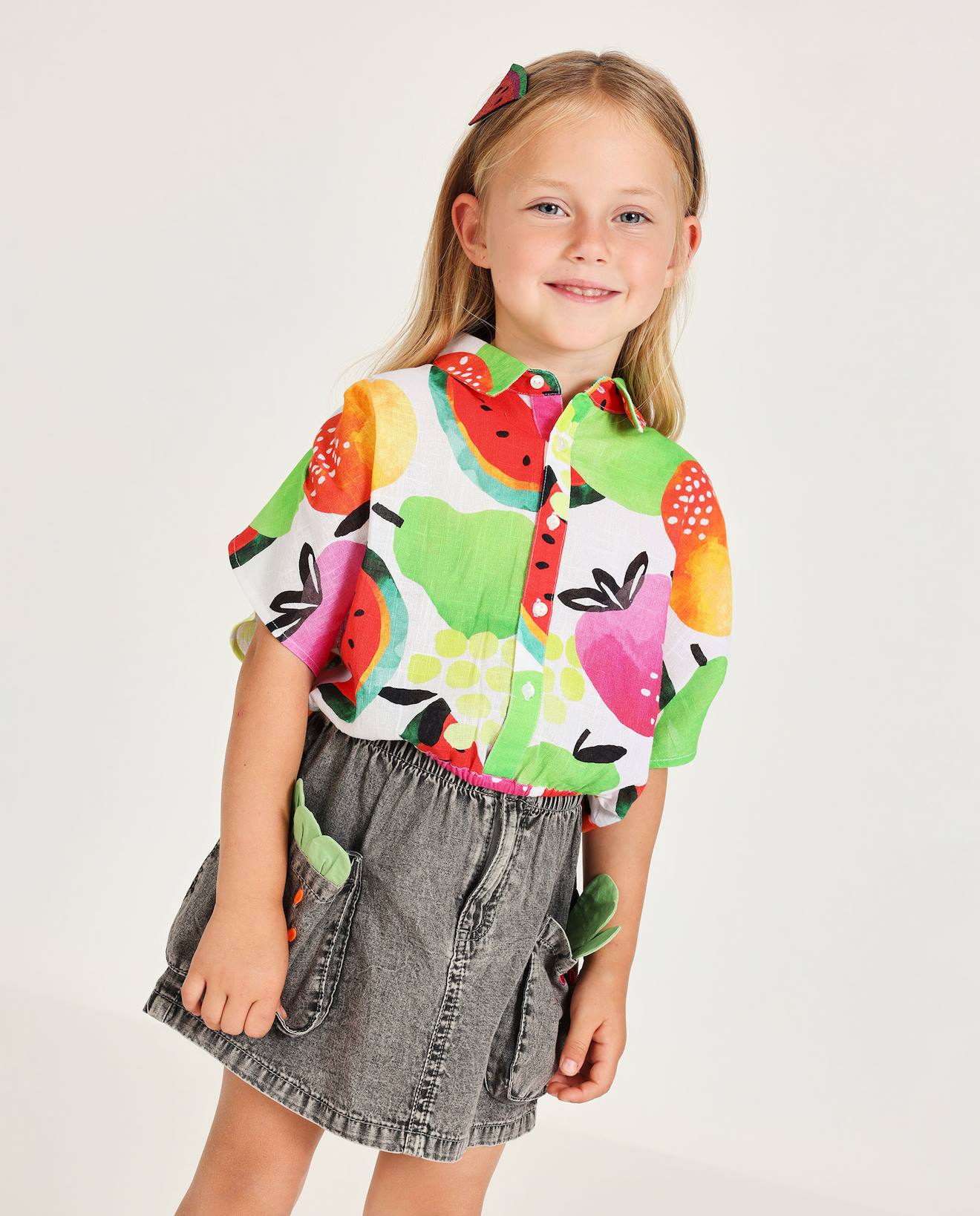 Jupe Fille Avec Poches Et Broderies Colores Gris 25 €