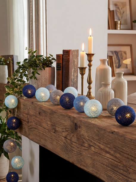 Guirlande boule lumineuse led usb  veilleuse 2h Acajou+Arlequin+Bébé+Byzantin+Chocolat+Coton+Églantine+Flocon+Horizon+Licorne+Mangrove+Messopotamia+Minuit+Océan+Ottoman+Princesse+Provence+Romania+Sauvage+Scandinave+Tagada 14 - vertbaudet enfant 