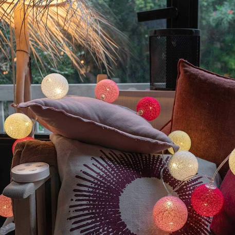 Guirlande boule lumineuse led usb  veilleuse 2h Acajou+Arlequin+Bébé+Byzantin+Chocolat+Coton+Églantine+Flocon+Horizon+Licorne+Mangrove+Messopotamia+Minuit+Océan+Ottoman+Princesse+Provence+Romania+Sauvage+Scandinave+Tagada 97 - vertbaudet enfant 