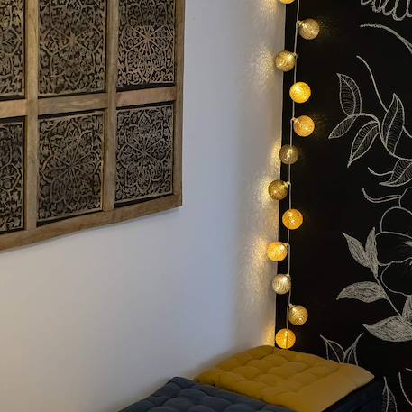 Guirlande boule lumineuse led usb  veilleuse 2h Acajou+Arlequin+Bébé+Byzantin+Chocolat+Coton+Églantine+Flocon+Horizon+Licorne+Mangrove+Messopotamia+Minuit+Océan+Ottoman+Princesse+Provence+Romania+Sauvage+Scandinave+Tagada 55 - vertbaudet enfant 