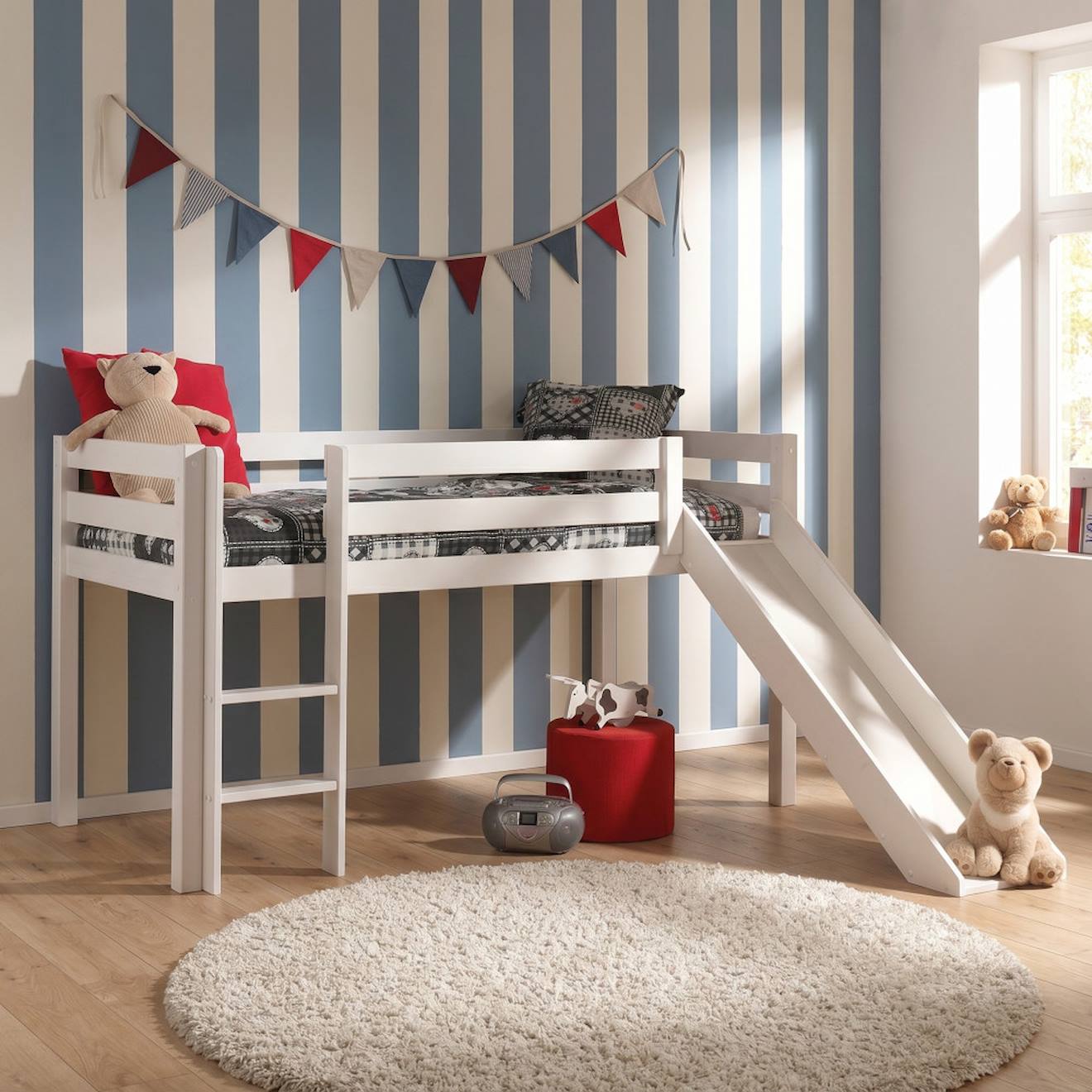Lit Mi-hauteur Avec Toboggan En Pin Massif Naturel Armance & Faustin Blanc Lit Mi-hauteur Avec Toboggan En Pin Massif Naturel Armance & Faustin Blanc