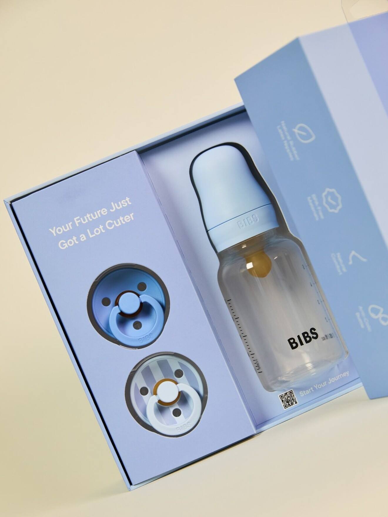 Coffret cadeau naissance les essentiels bleu