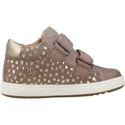 Chaussures-Basket bébé fille isolées et confortables