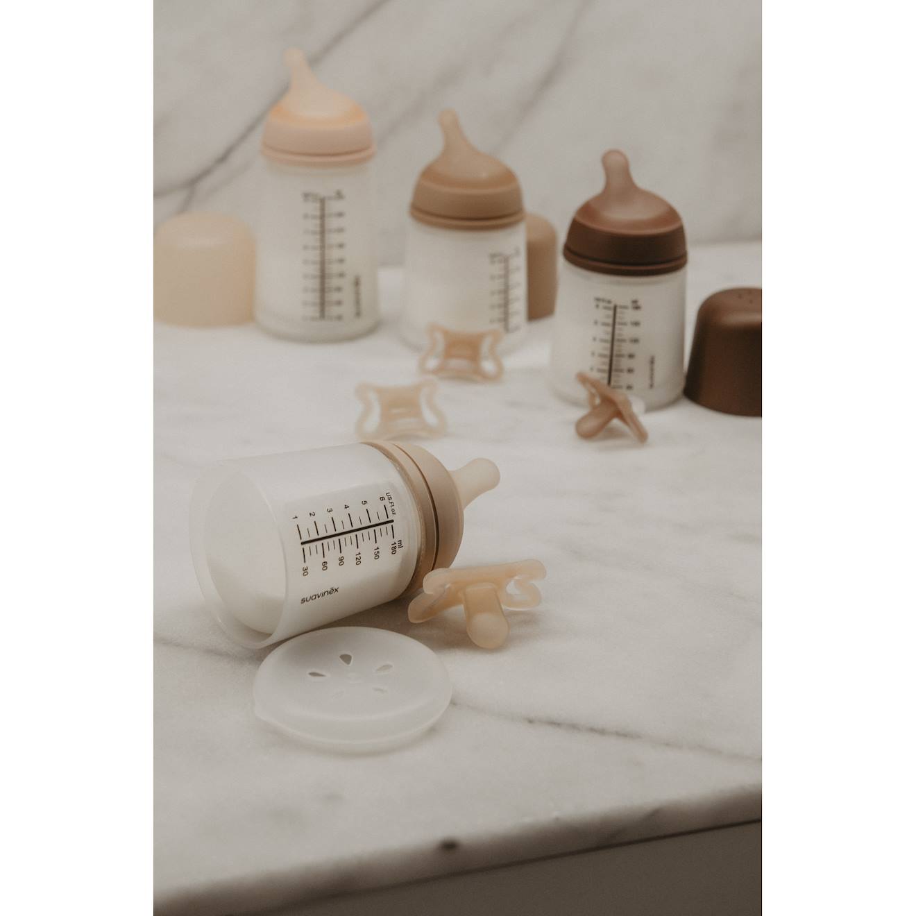 Biberon Anti-colique 180 Ml - Débit Lent Sable Clair (Suavinex) - Image 1