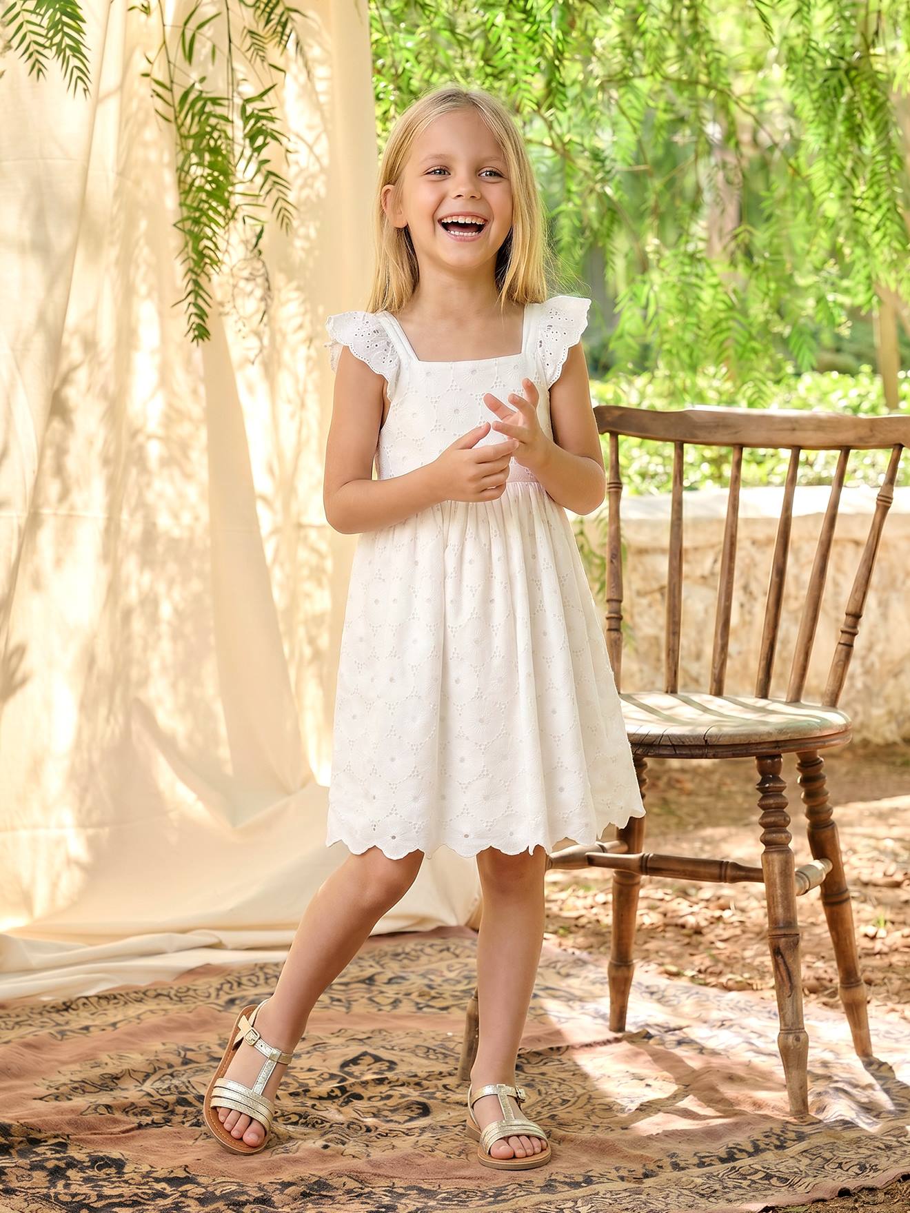 Robe fille broderie anglaise coton blanc