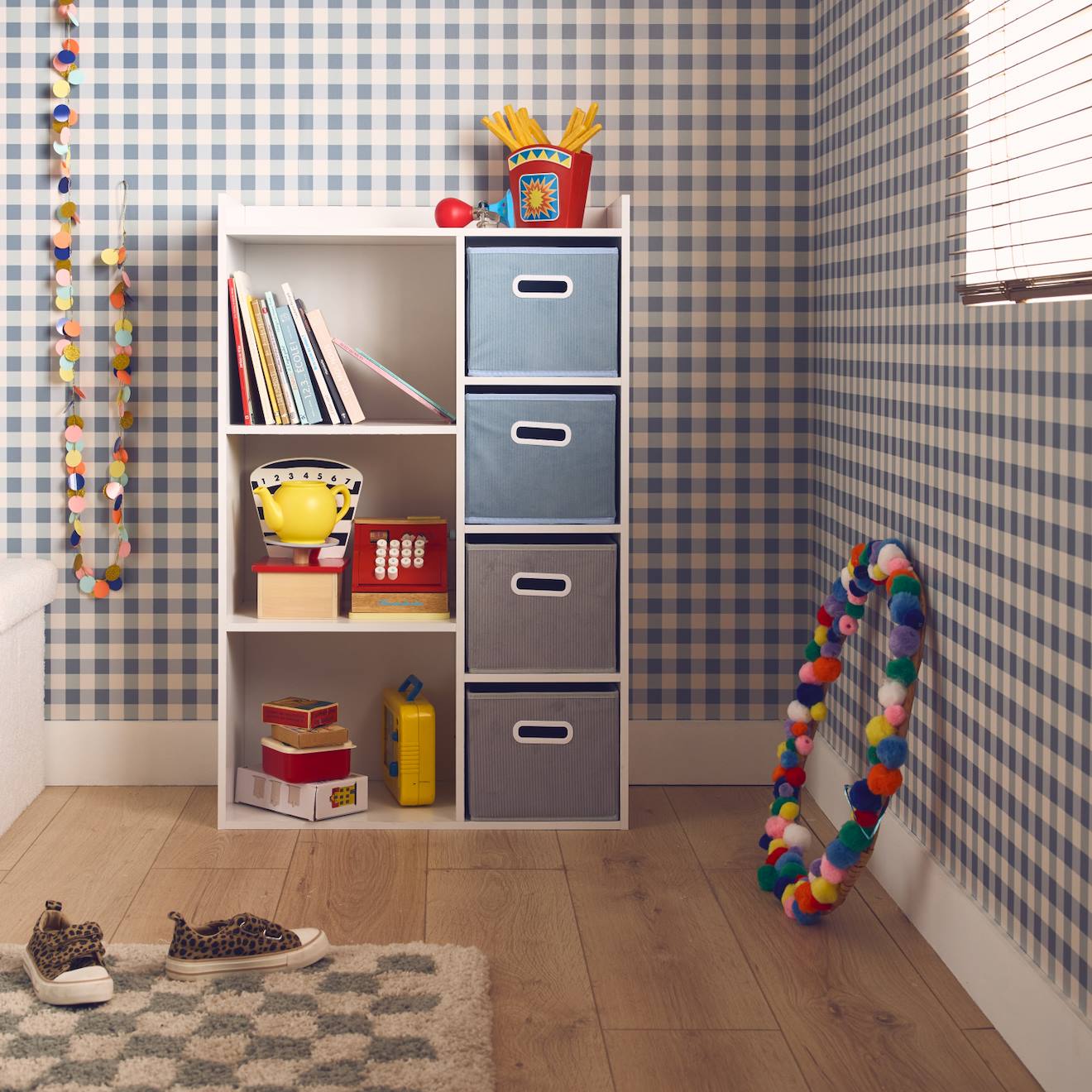 Meuble De Rangement Pour Enfant Pratique Avec 7 Compartiments Et 4 Paniers En Velours Bleu