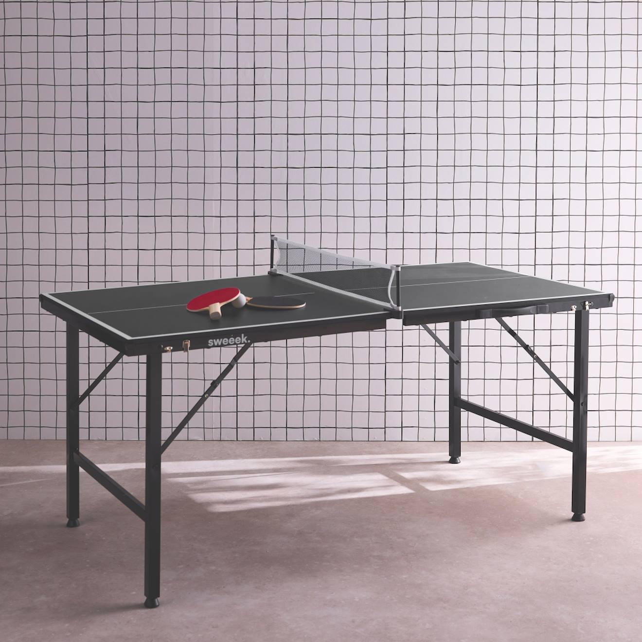 Mini Table De Ping Pong Pliable 150x75cm Indoor, Avec 4 Raquettes Et 6 Balles, Pour Utilisation Intérieure Noir