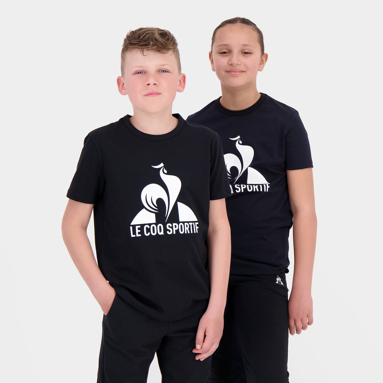 T-shirt Essentiel En Jersey De Coton Essentiels Black T-shirt Essentiel En Jersey De Coton Essentiels Black