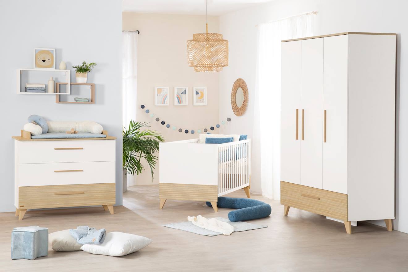 Ensemble Chambre Bébé 'theo' Trio - Lit 70x140 + Commode À Langer + Armoire Blanc / Chêne — photo 1/4