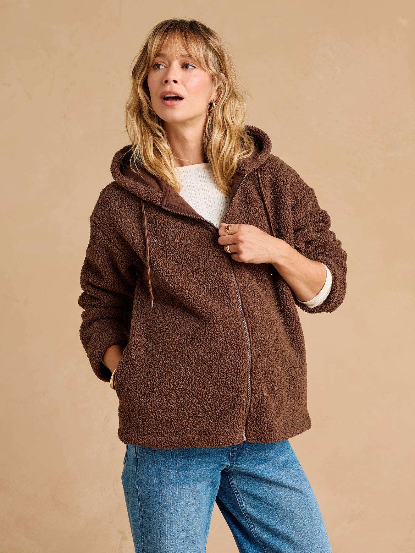 Sweat zipp en sherpa volutif avec protge bb taupe 56$
