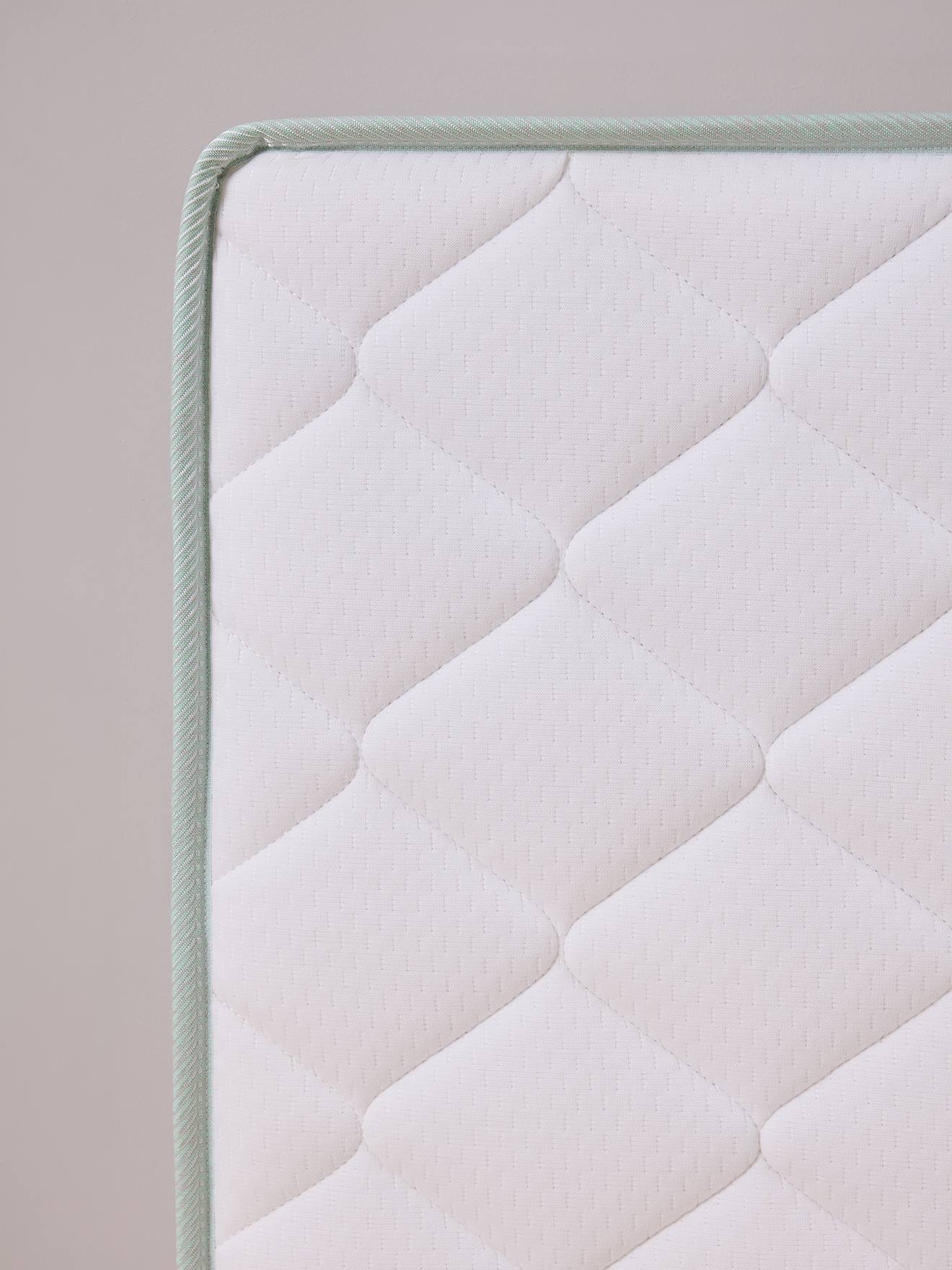 Matelas bébé anti-acariens traité Bi-ome NTL® blanc (Vertbaudet) - Image 2