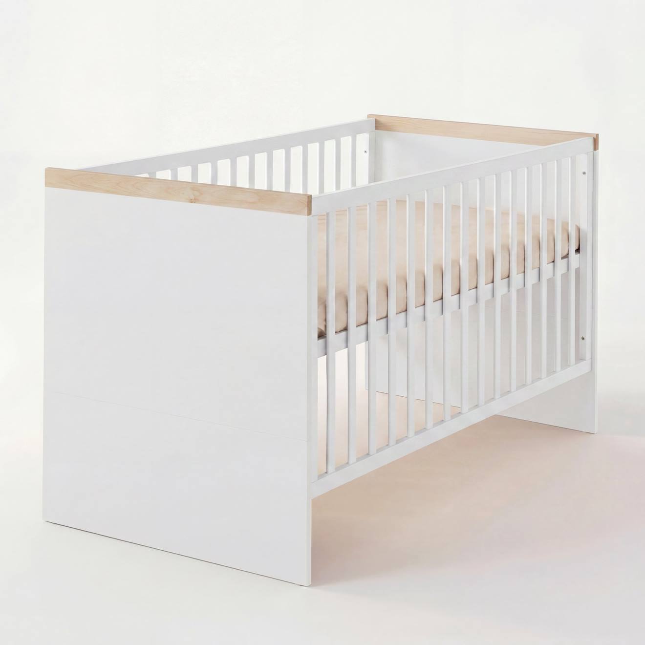 Lit Bébé Évolutif 'jimmy' 70 × 140 - Réglable En Hauteur Et Transformable En Lit Junior Blanc