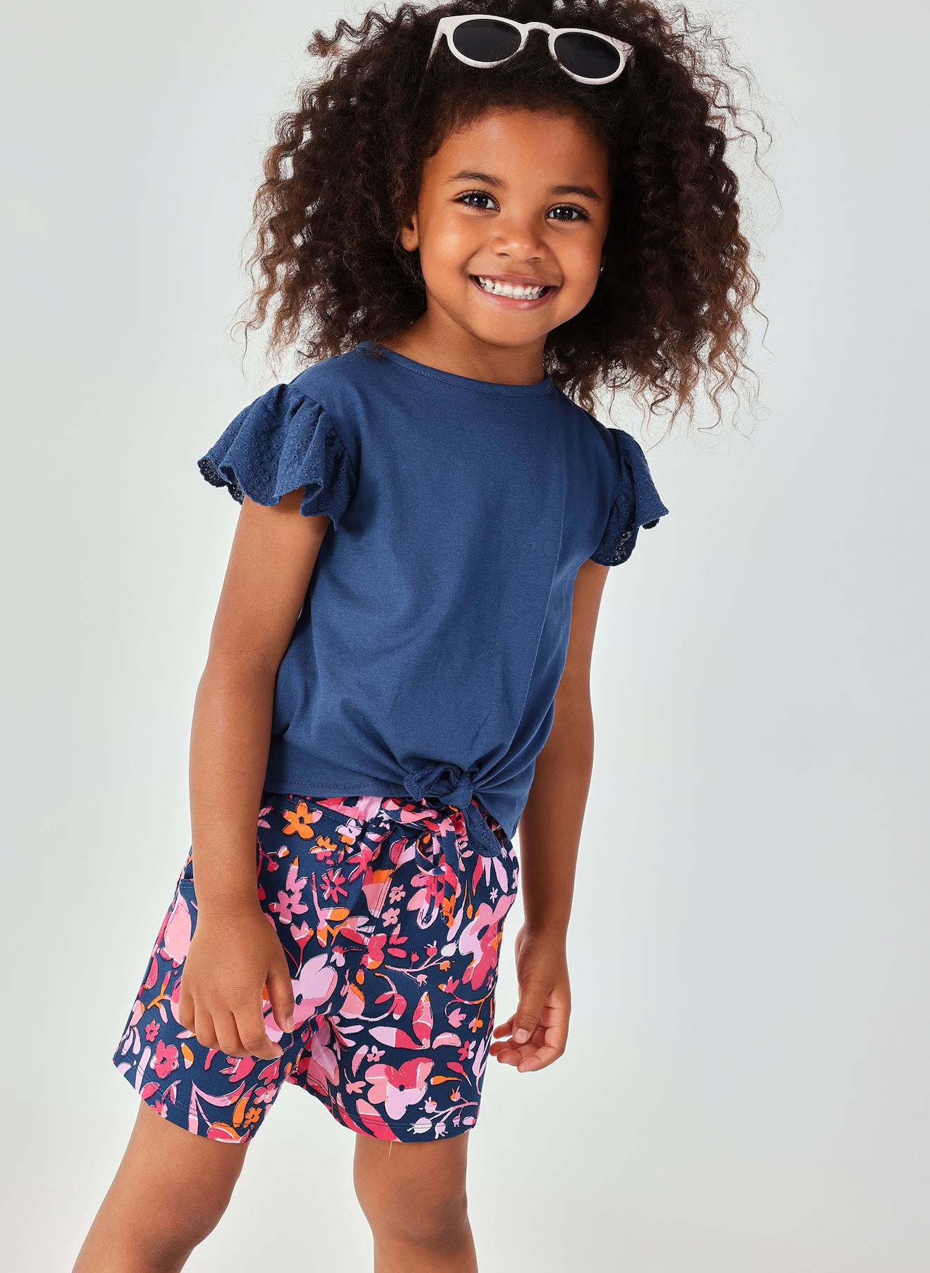 Short Avec Imprim Floral Multicolore 9$