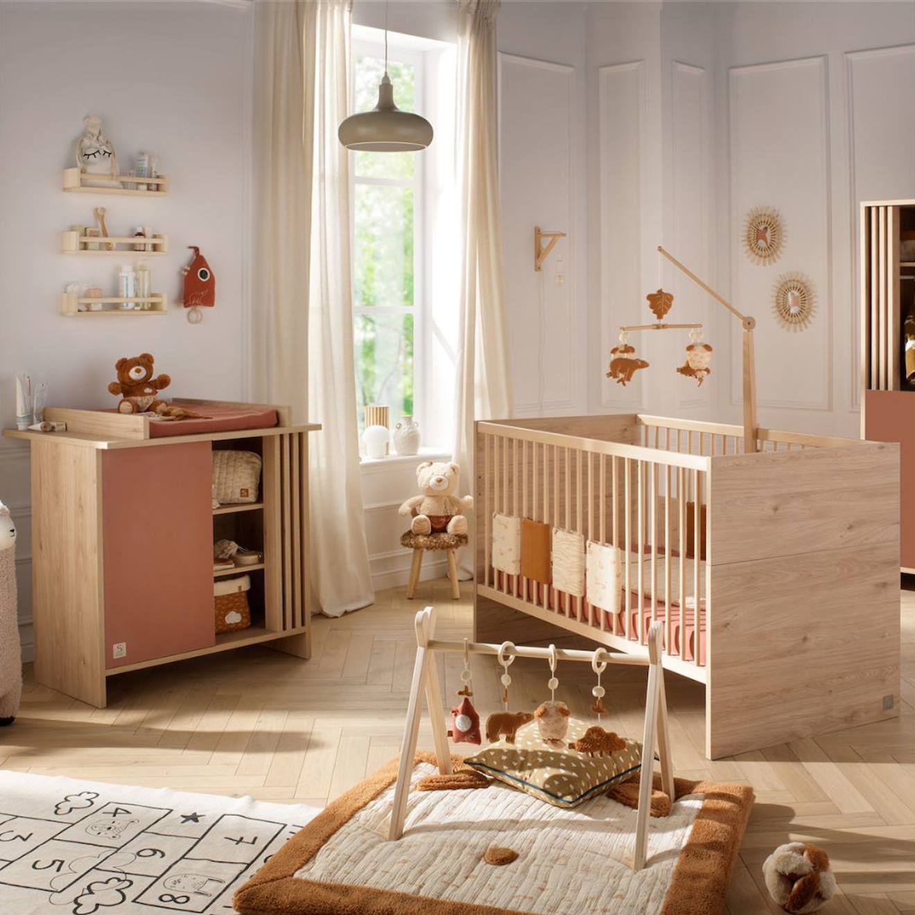 Chambre Bébé, Lit Évolutif Et Commode À Langer Avec Claustra - Tokyo Rouge/marron