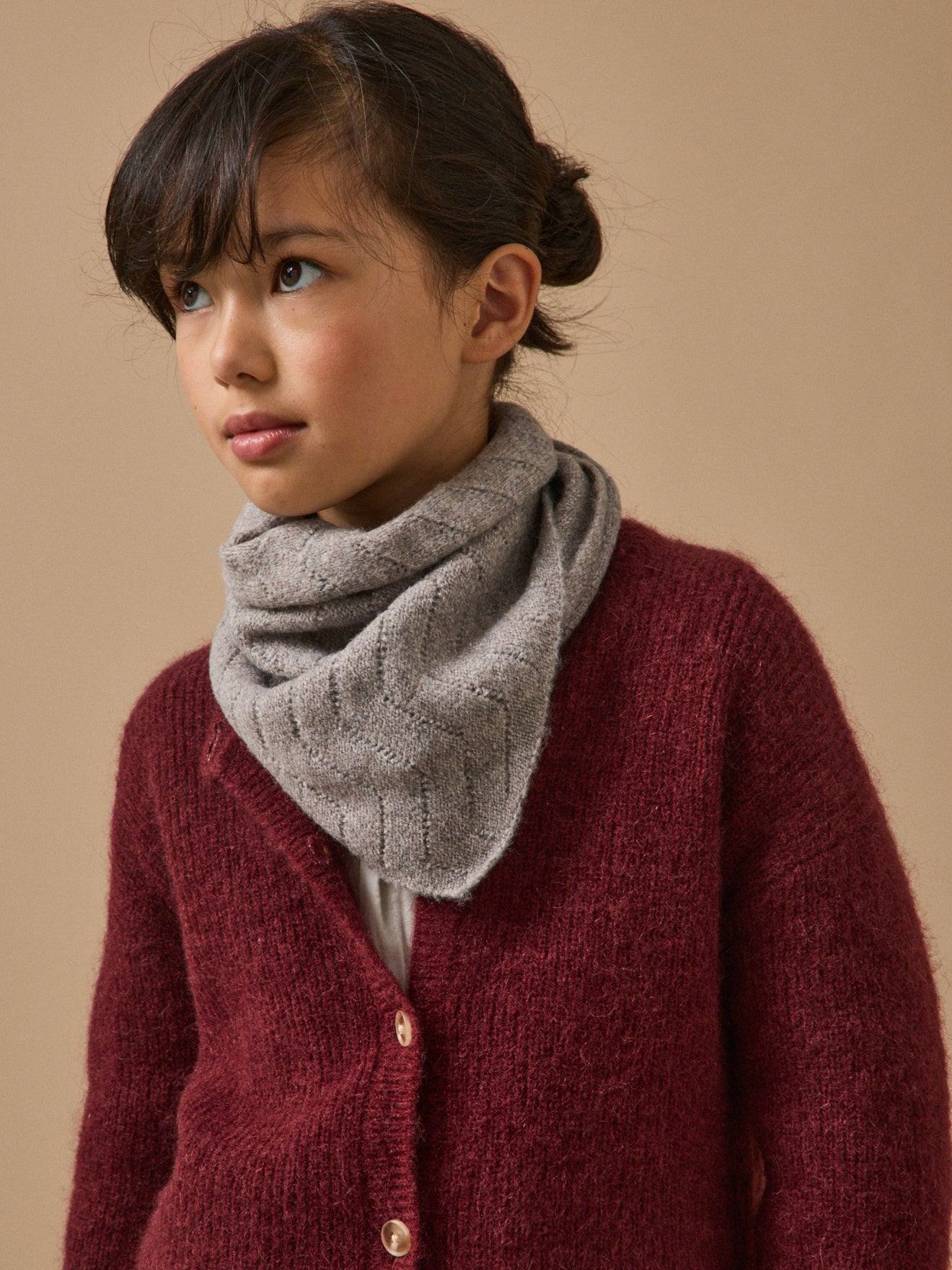 Foulard Triangle Fille Taupe Chine 24 €