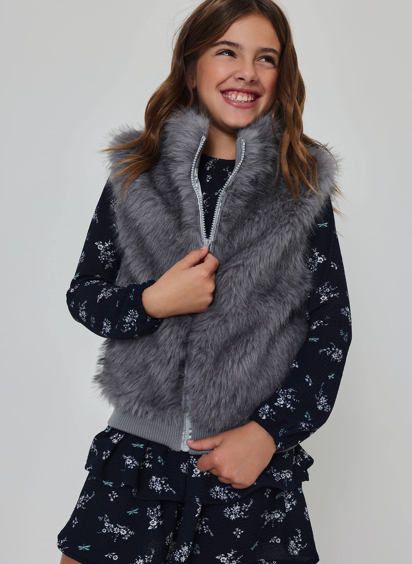 Gilet Sans Manches Fille Gris 60 €