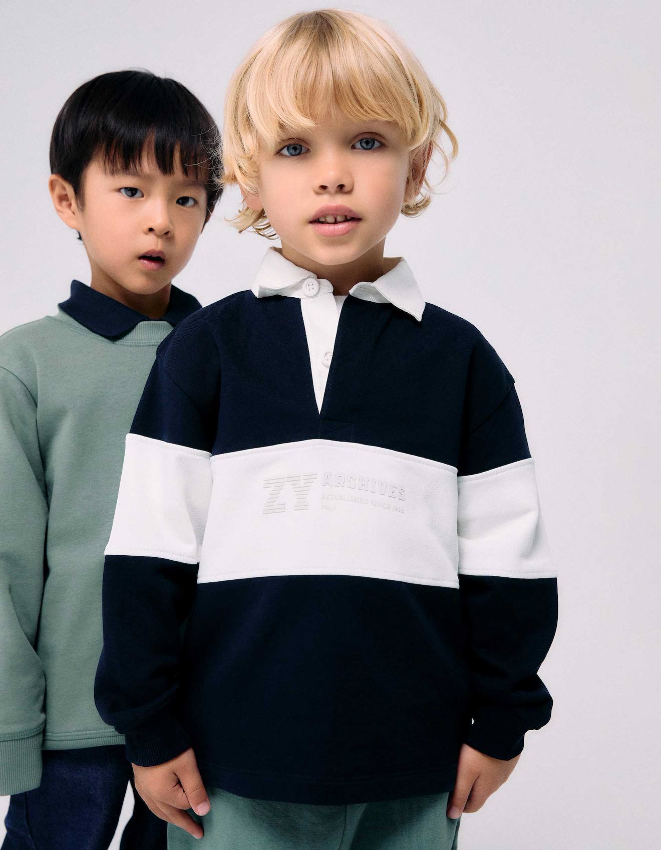 Sweat Avec Col Polo Et Bloc De Couleurs Bleu Foncé
