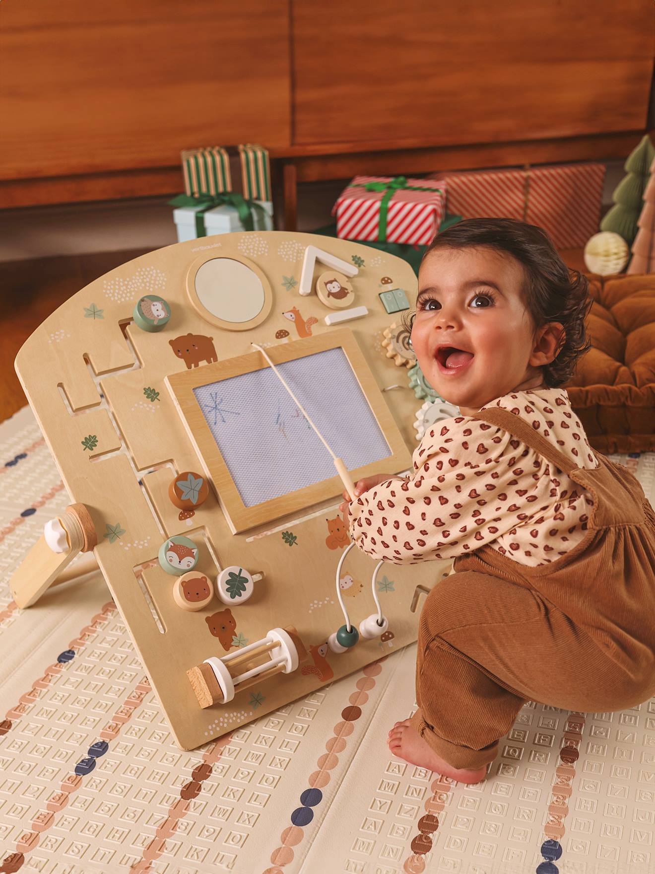 Planche d'activités avec ardoise magique GREEN FOREST en bois FSC® bois (Vertbaudet) - Image 1