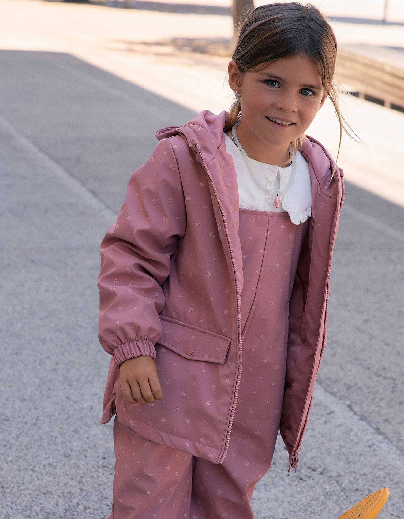 Parka En Caoutchouc Rembourrée Avec Capuche Et Imprimé Floral Rose Parka En Caoutchouc Rembourrée Avec Capuche Et Imprimé Floral Rose