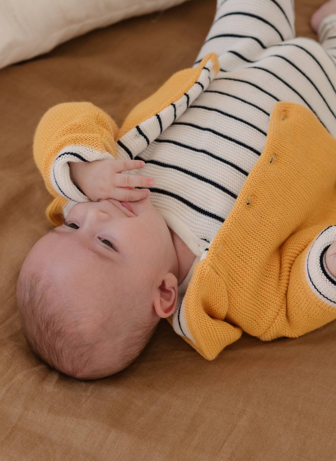 Manteau En Tricot Bébé Curry