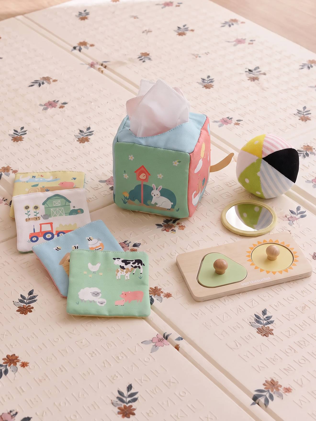 Coffret activités bébé en bois FSC® multicolore