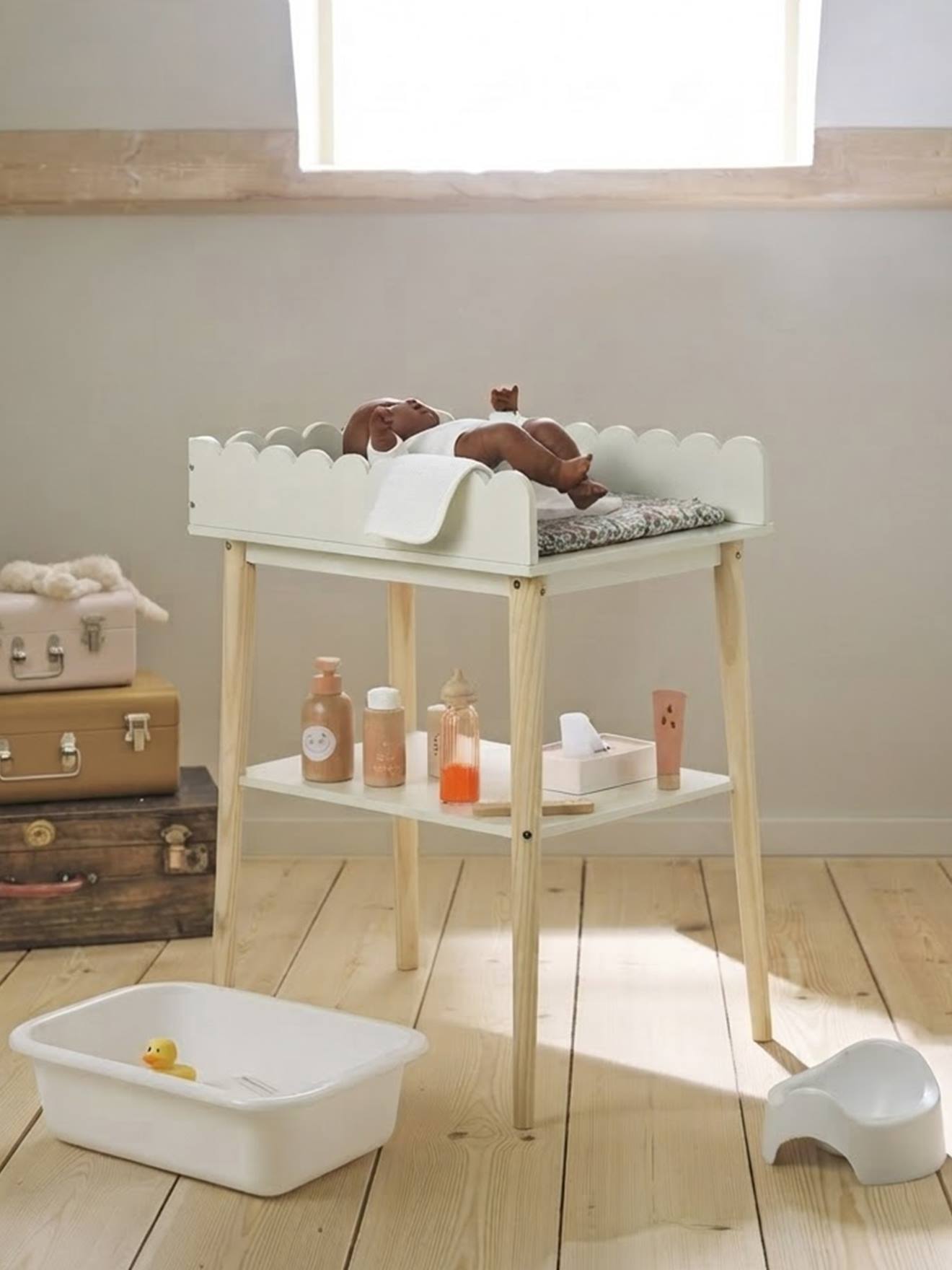 Table à langer poupon feston en bois FSC® blanc