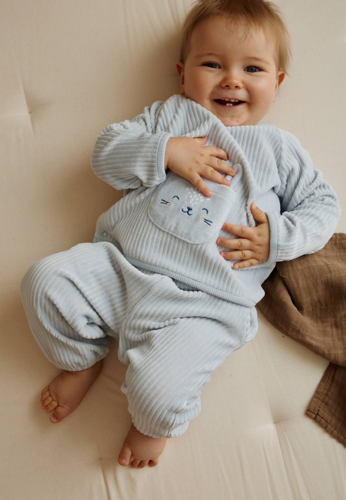 Ensemble Sweat Et Pantalon Bébé En Velours Voix Lactée Bleu Ensemble Sweat Et Pantalon Bébé En Velours Voix Lactée Bleu