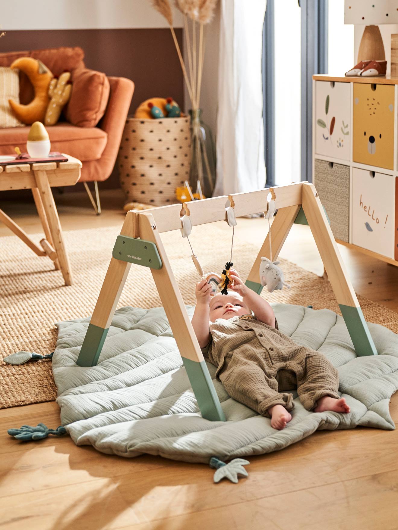 Portique d'éveil en bois FSC® tanzanie