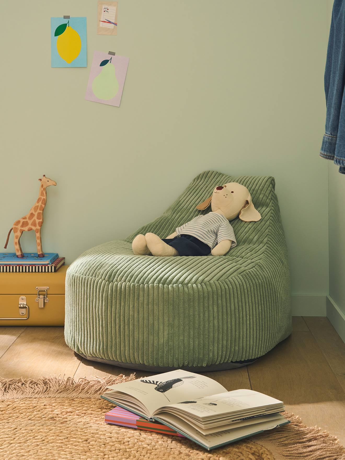 Pouf enfant en velours côtelé Ourson vert
