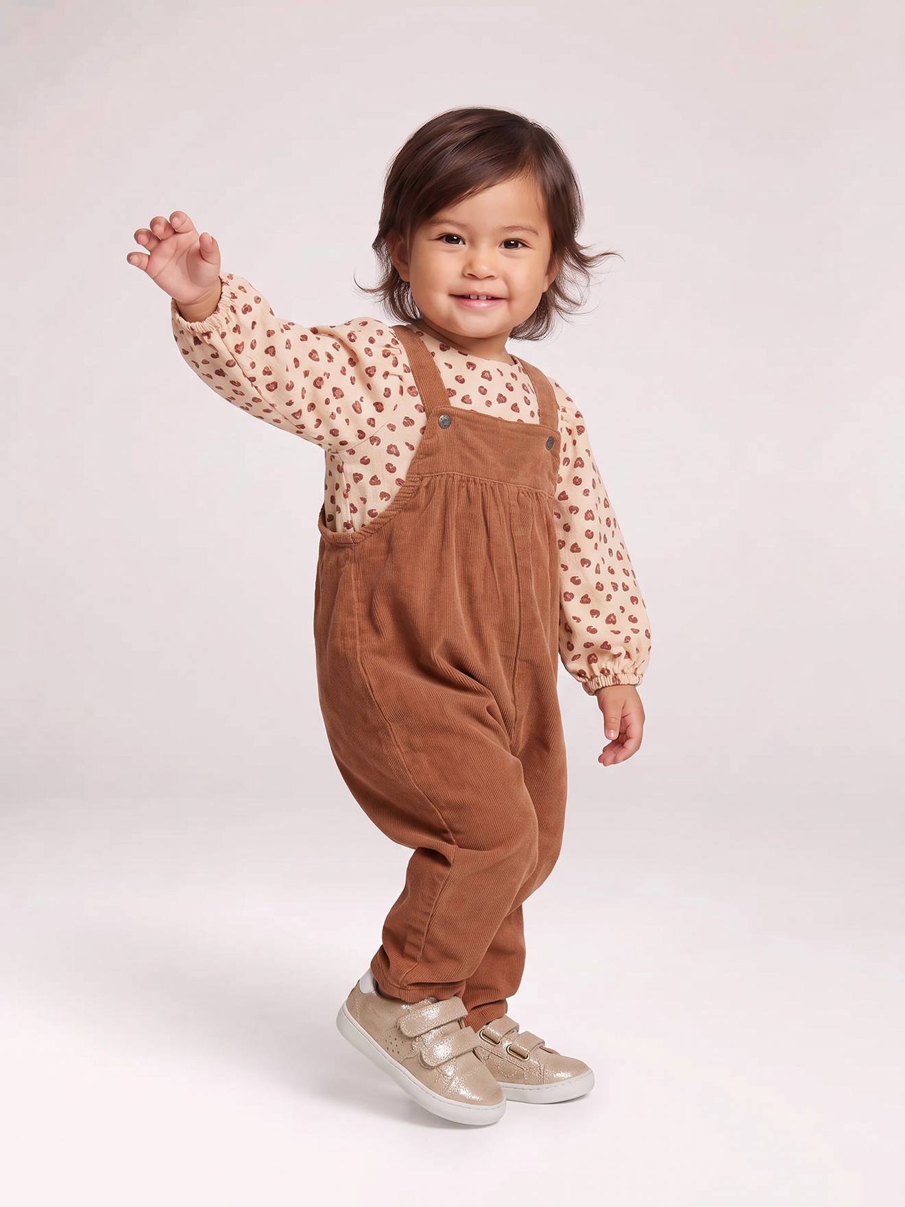 Ensemble blouse et salopette velours bébé fille noisette Ensemble blouse et salopette velours bébé fille noisette
