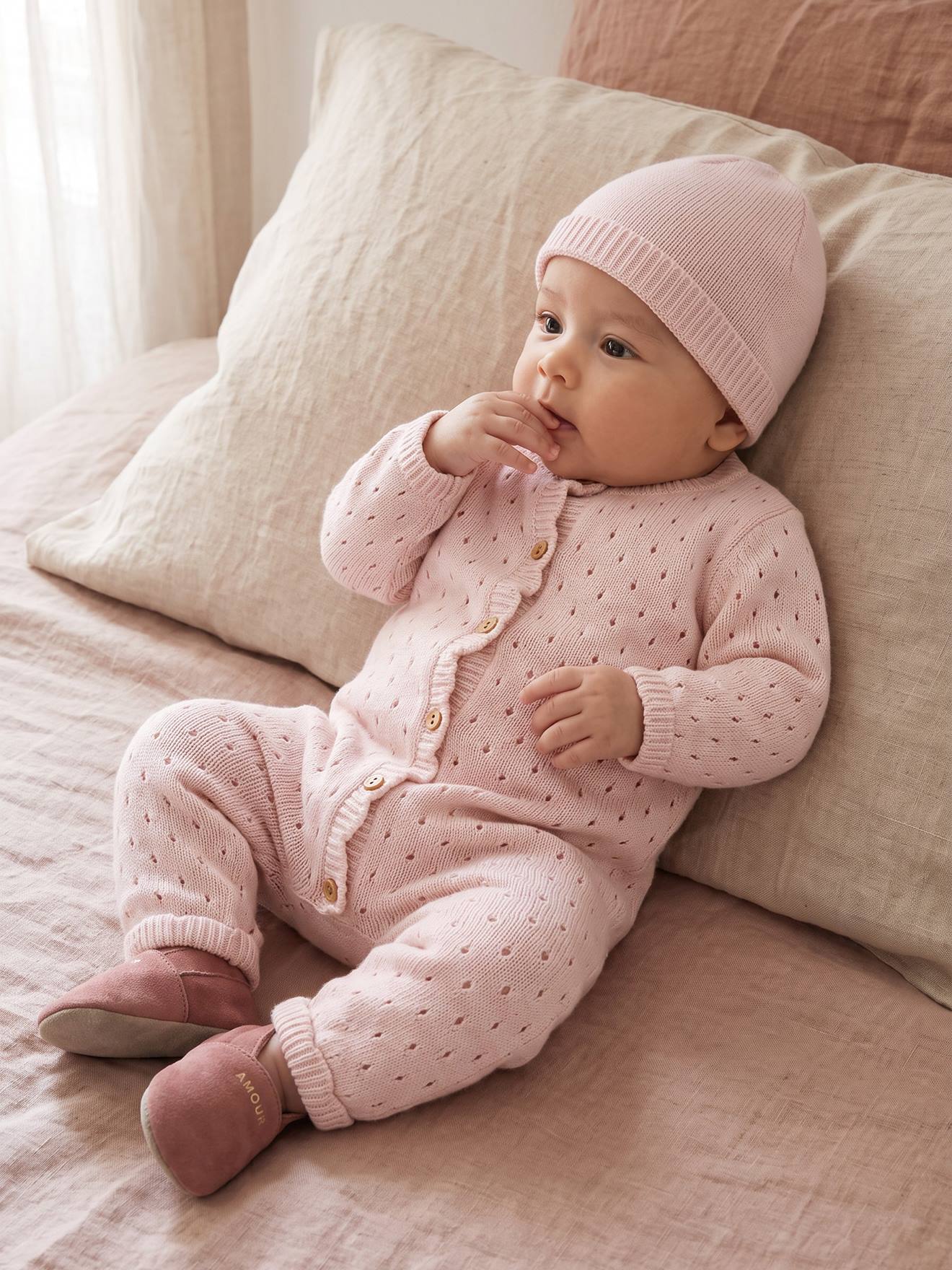 Ensemble combinaison et bonnet naissance fille rose pâle