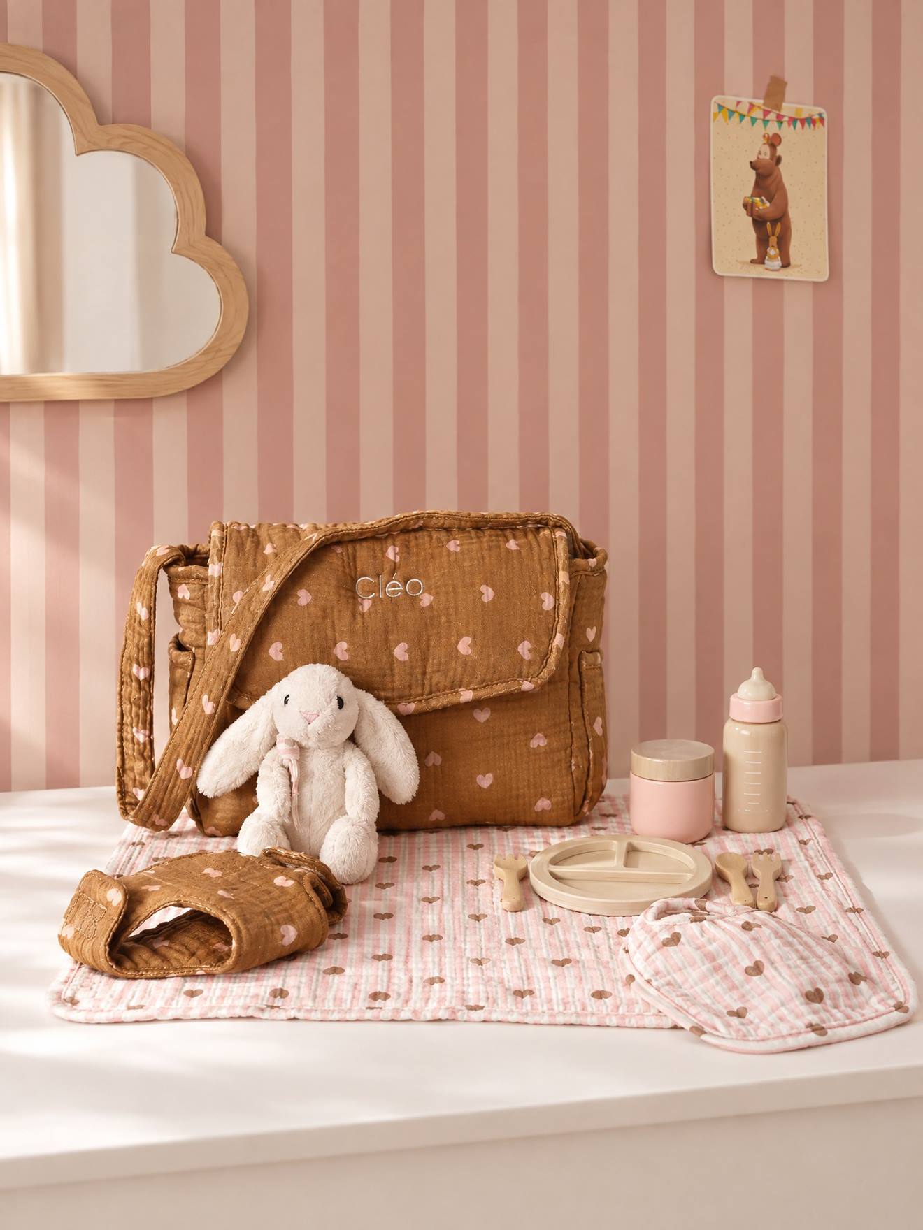 Sac à langer et accessoires personnalisable en bois FSC® cœur fondant