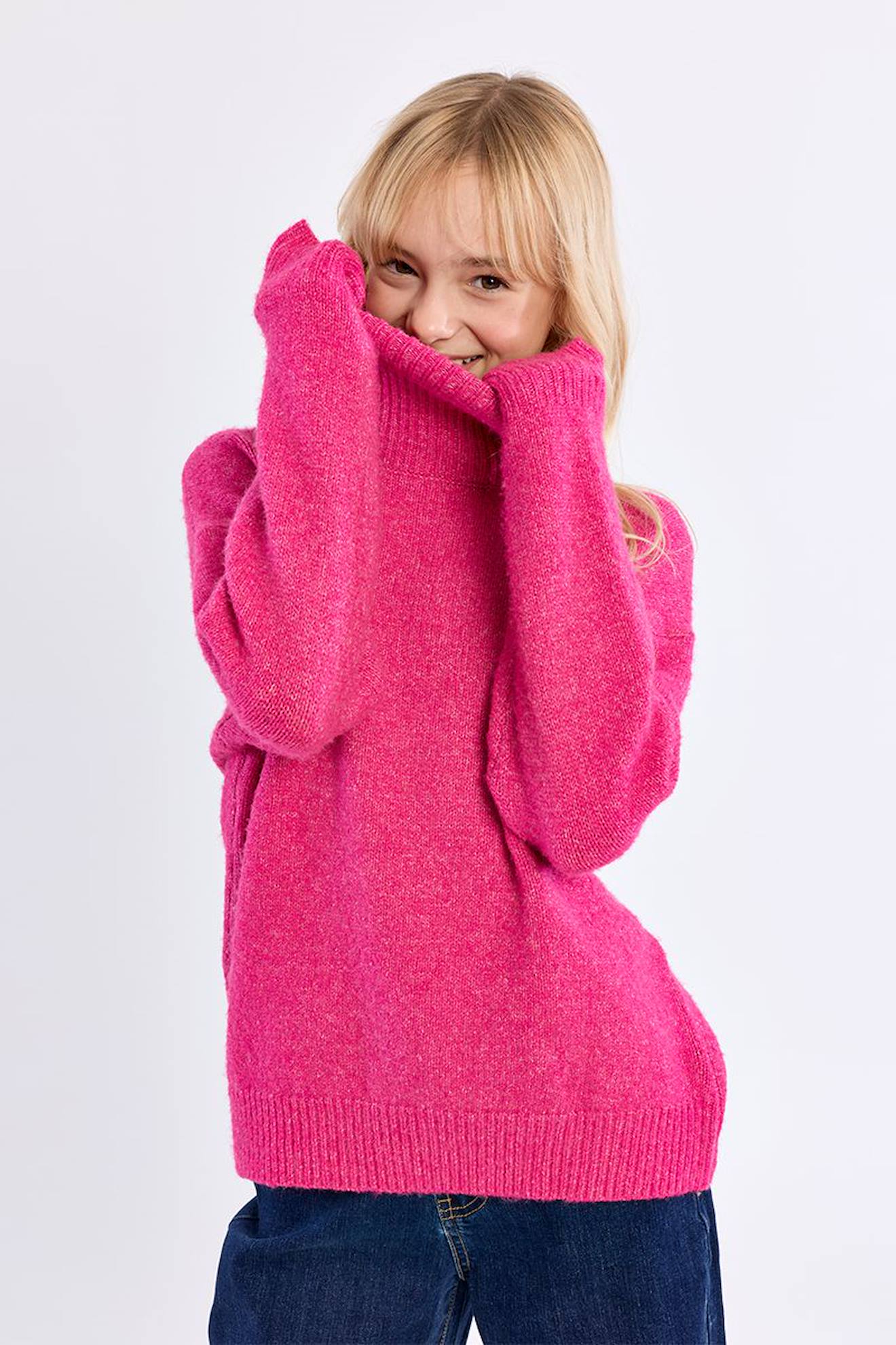 Pull Oversize, Col Roulé Fuchsia Pull Oversize, Col Roulé Fuchsia