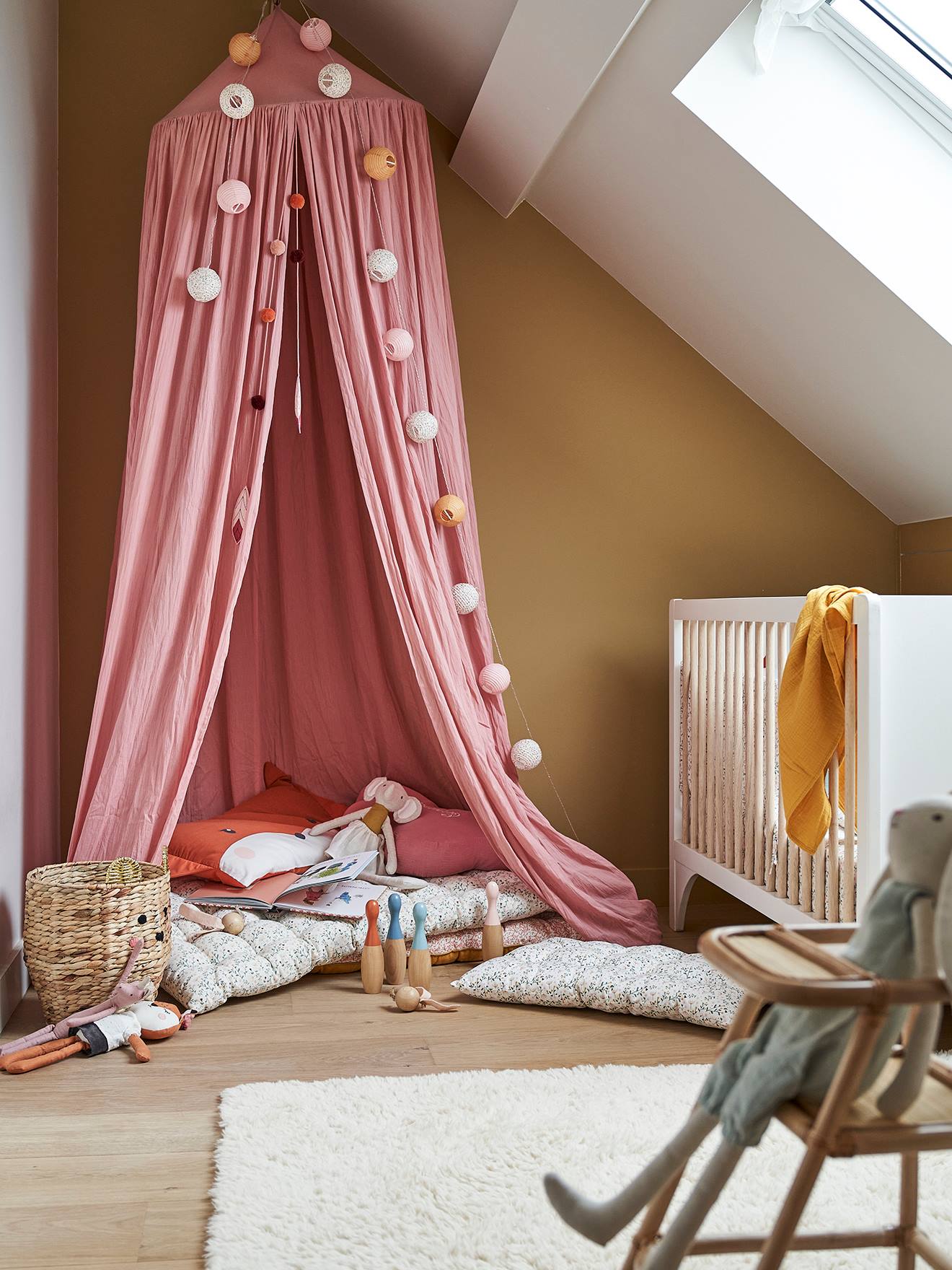 Vertbaudet - Ciel de lit en coton avec pompons rose