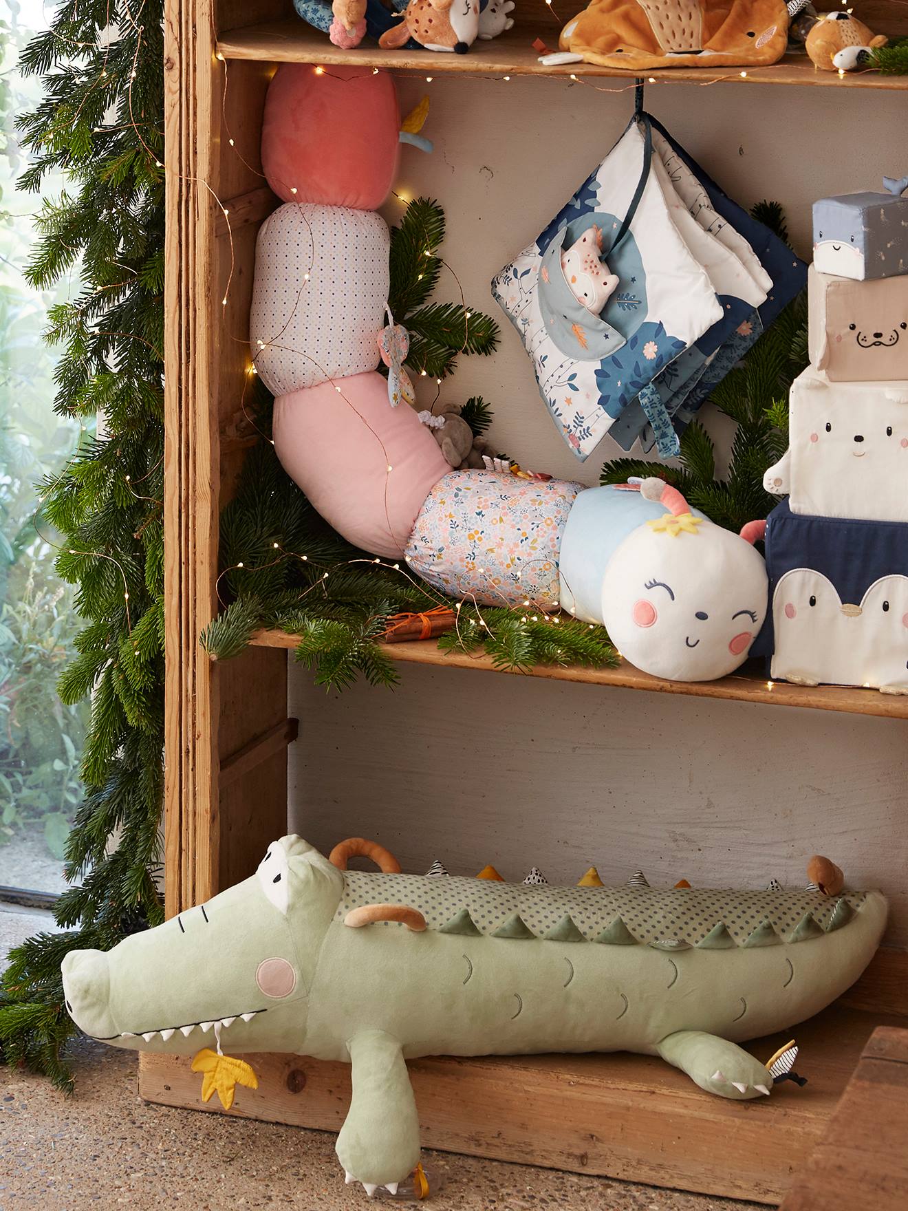 Grande peluche d'activités Crocodile vert (Vertbaudet) - Image 1