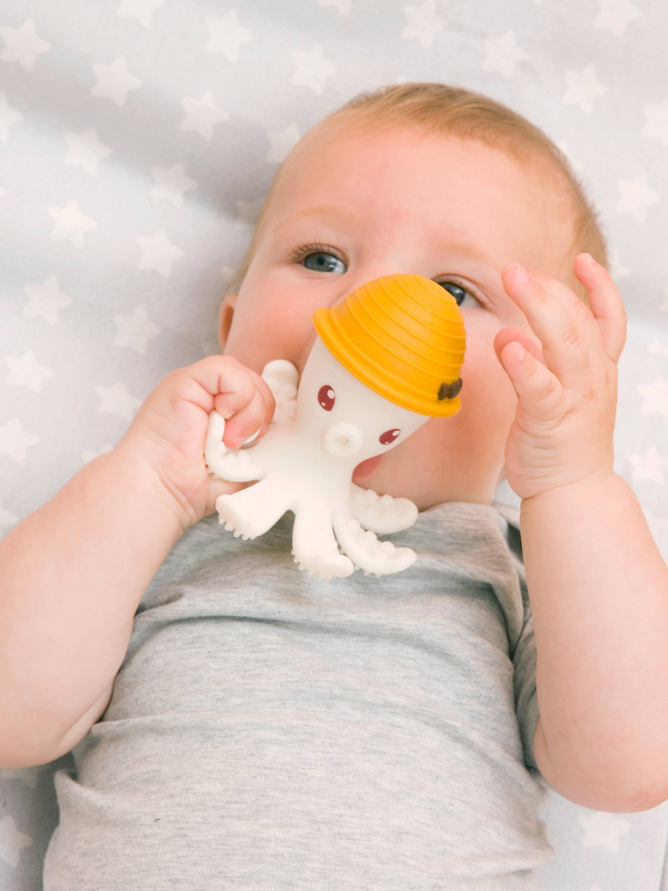 PandaEar Jouets de dentition en silicone pour bébé | Moufle à macher pour  bébé | Sucette pour la main de bébé pour apaiser la poussée dentaire (Bleu