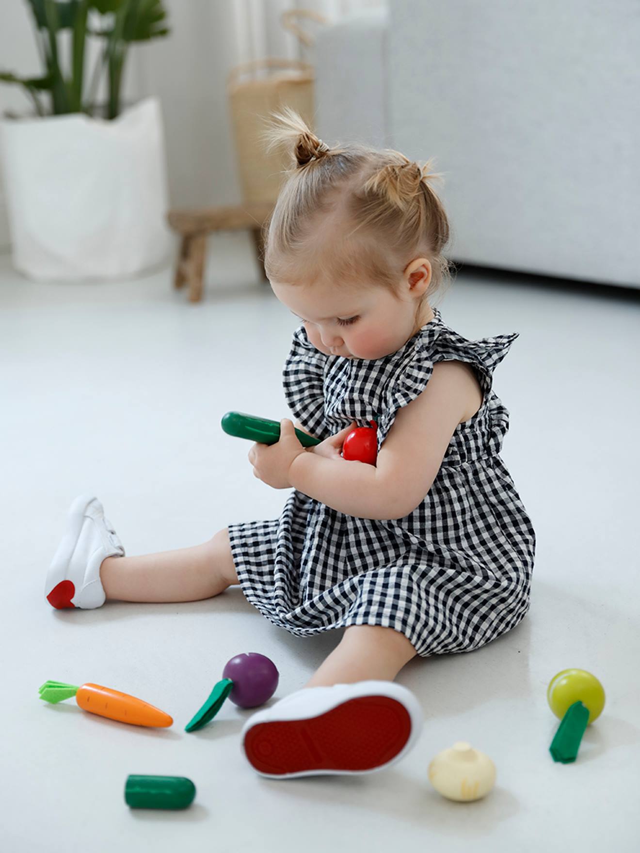 Basket Bebe Fille Scratch Welcome To Buy Whathifi In